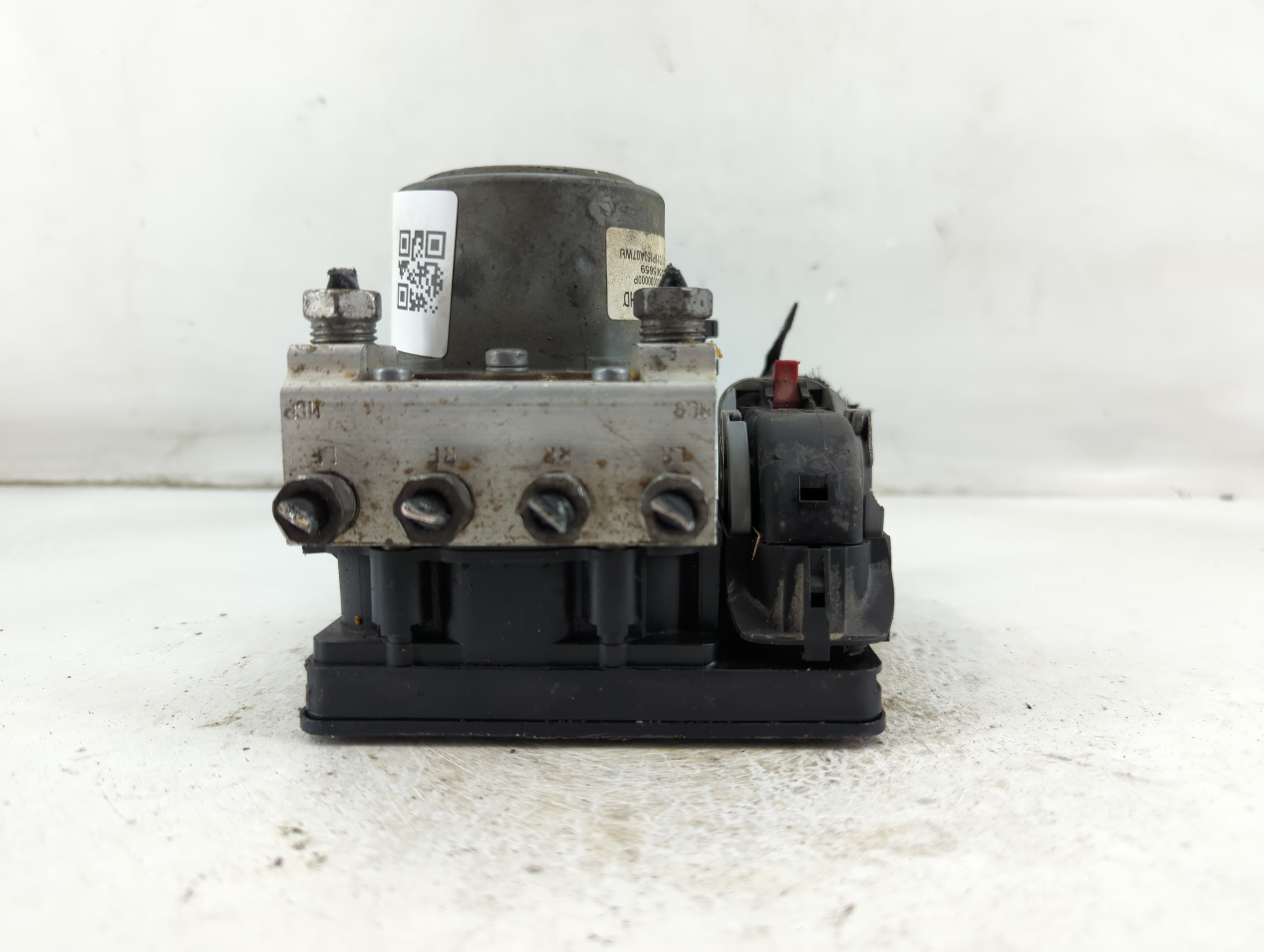 2016-2016 Chevrolet Silverado 1500 Abs Pump Control Module 921021 - Oemusedautoparts1.com