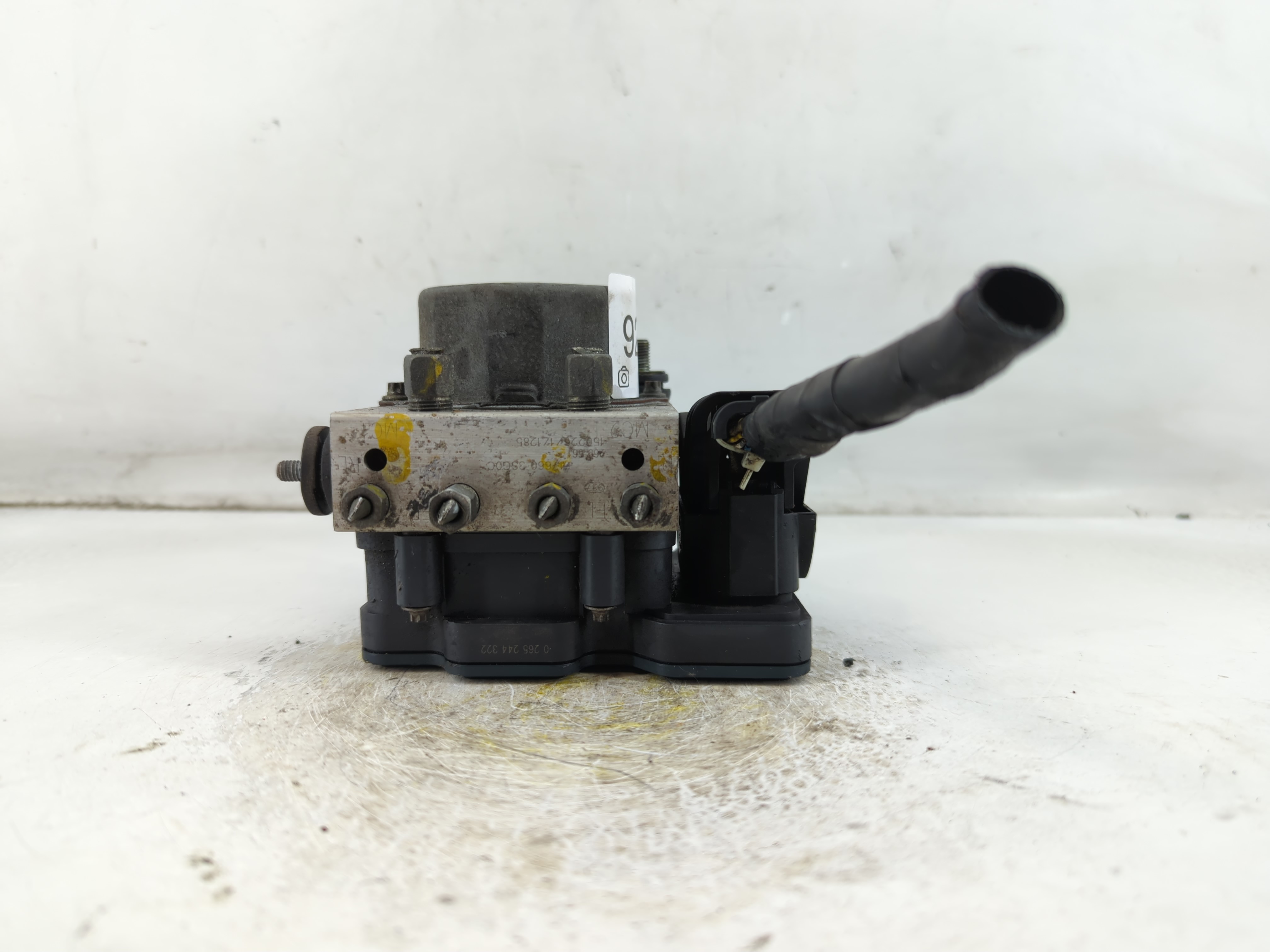 2014-2015 Nissan Sentra Abs Pump Control Module 921025 - Oemusedautoparts1.com