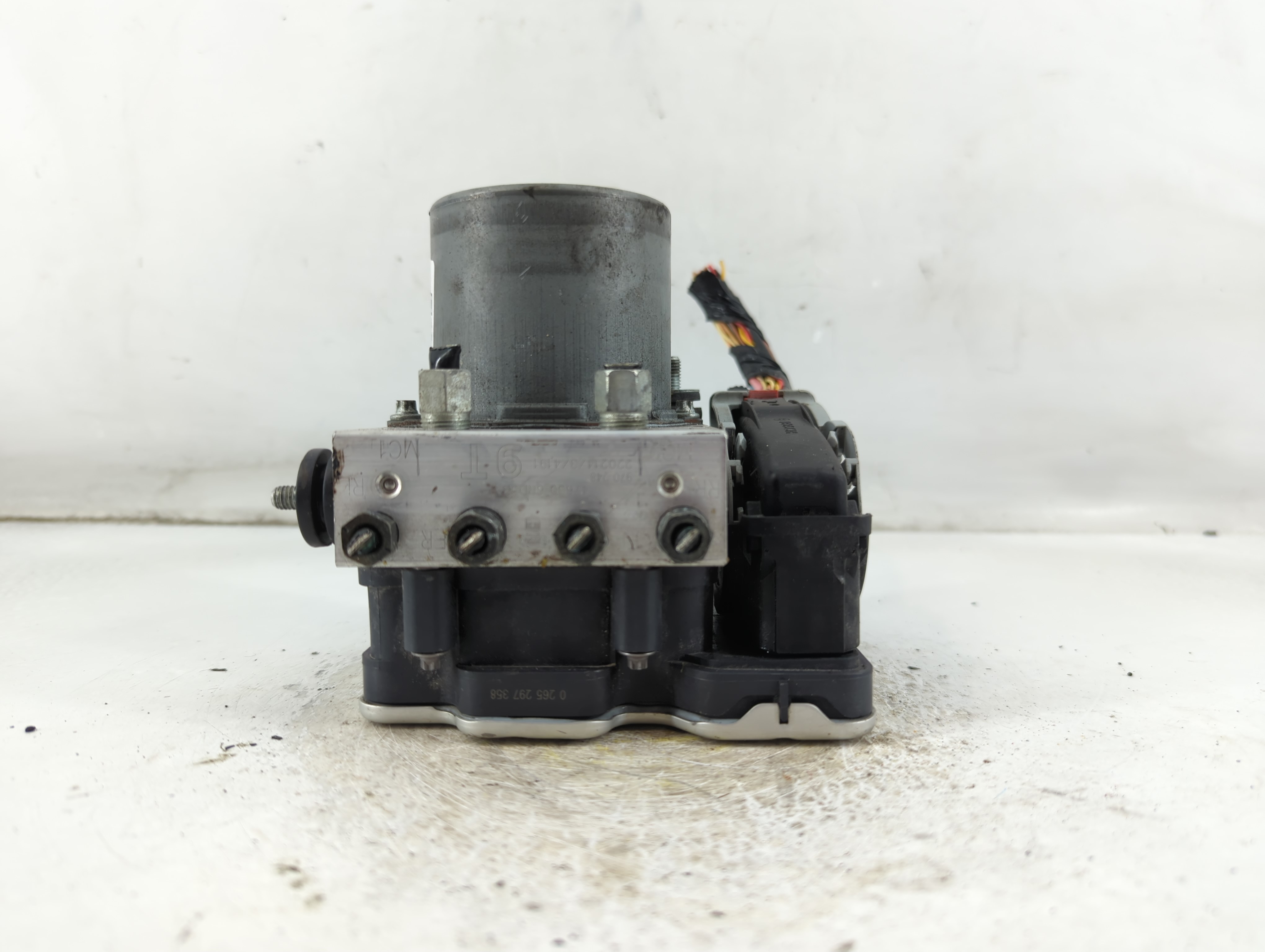 Picture of 2021-2022 Nissan Rogue Abs Pump Control Module 921044