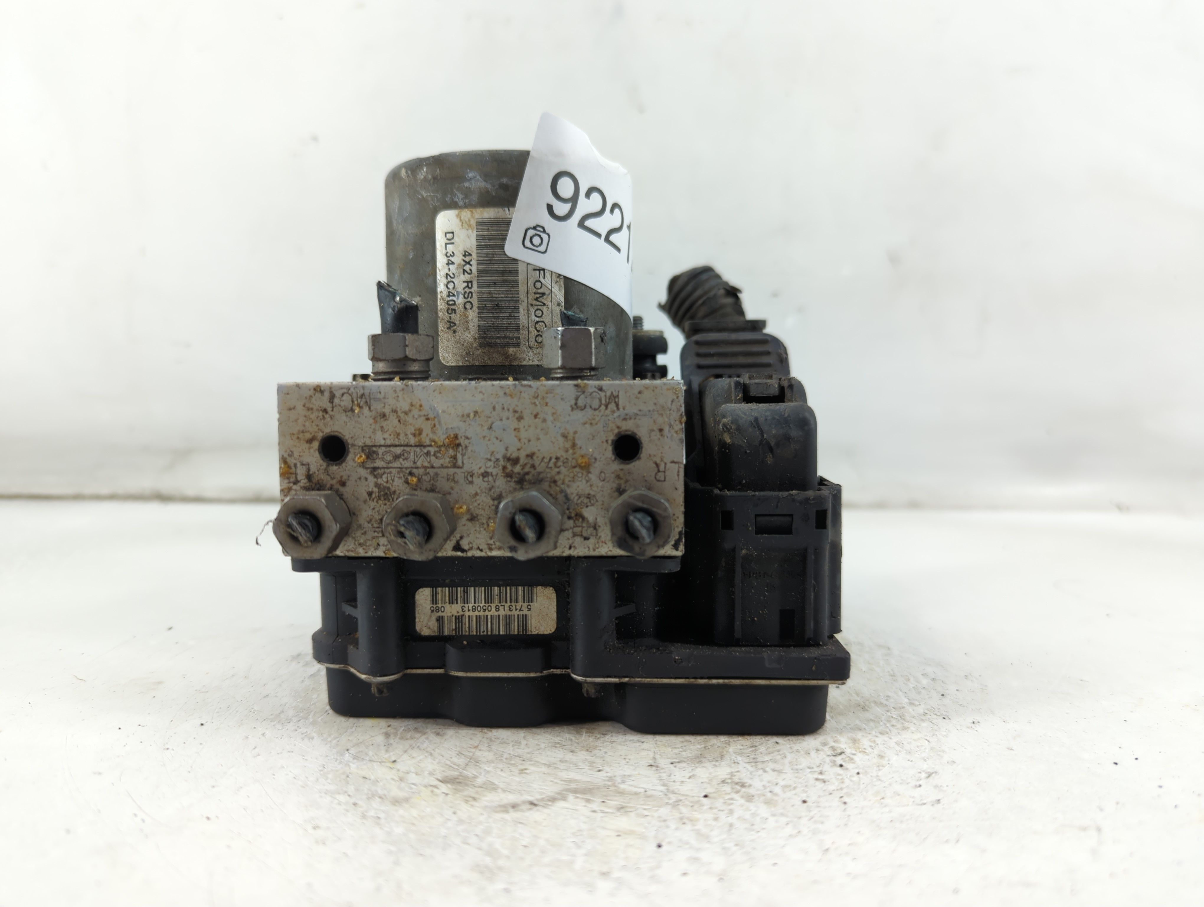 2013-2014 Ford F-150 Abs Pump Control Module 922129 - Oemusedautoparts1.com