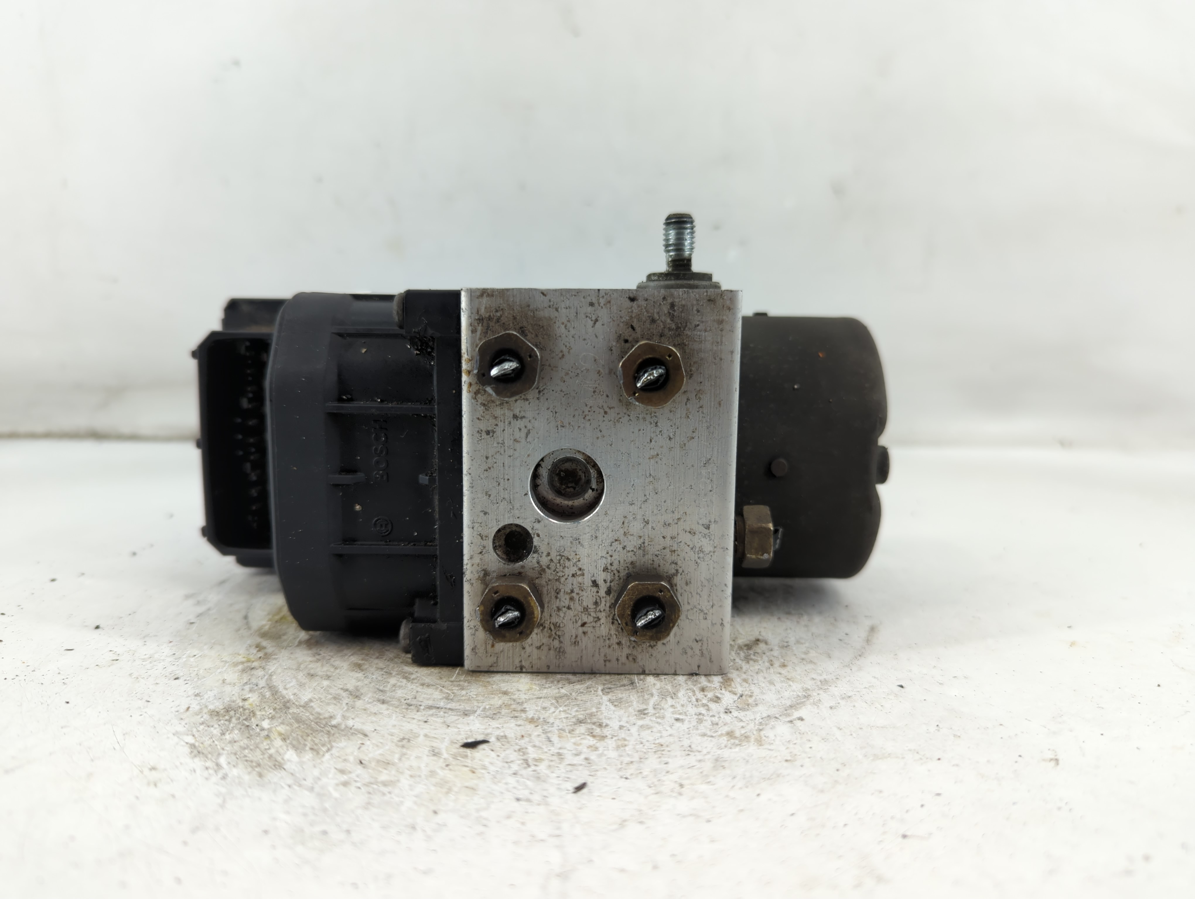 2002-2003 Toyota Camry Abs Pump Control Module 922156 - Oemusedautoparts1.com