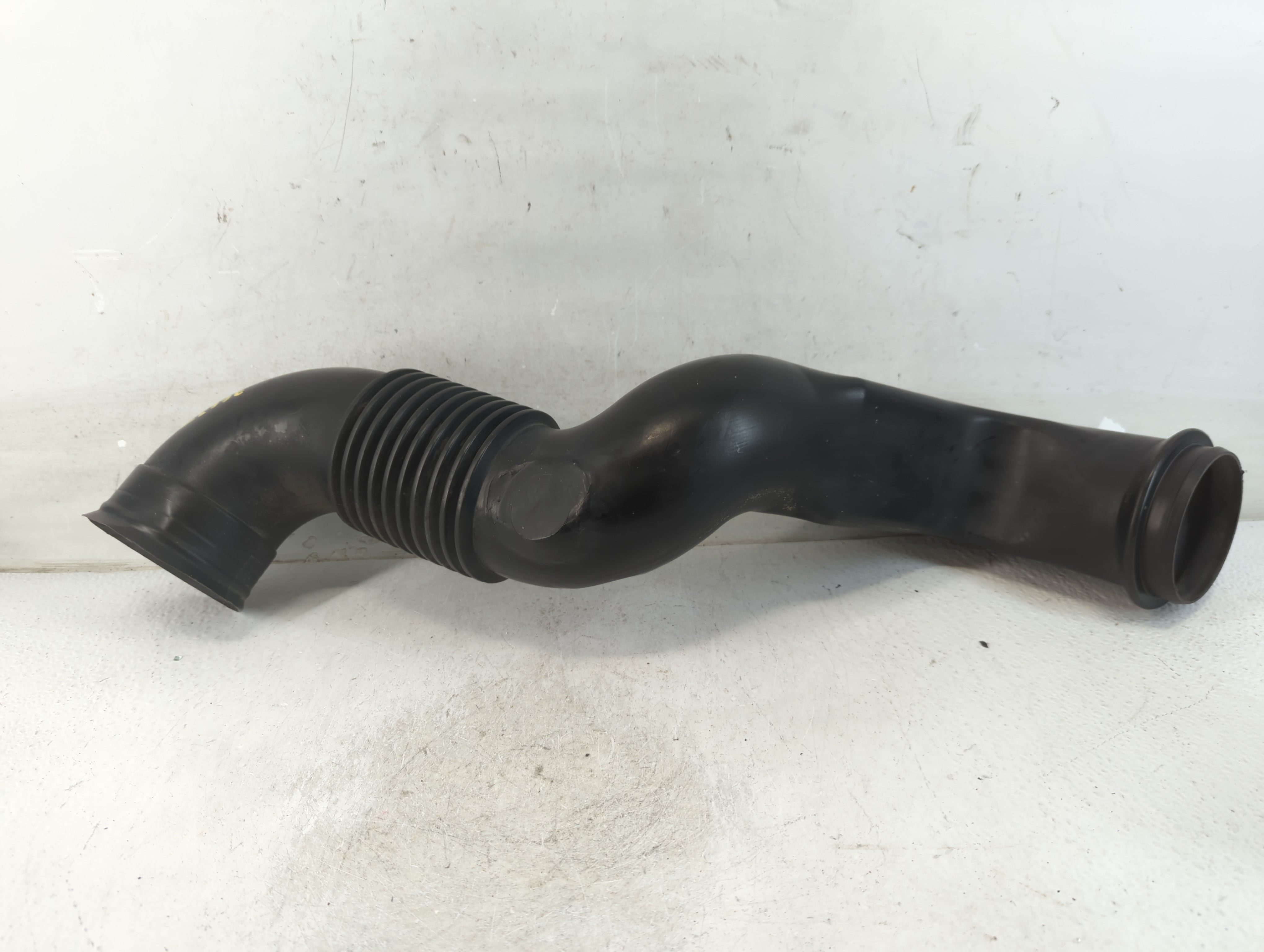 2004 Mercedes-benz Sprinter Air Cleaner Intake Duct Hose Tube 922190 - Oemusedautoparts1.com
