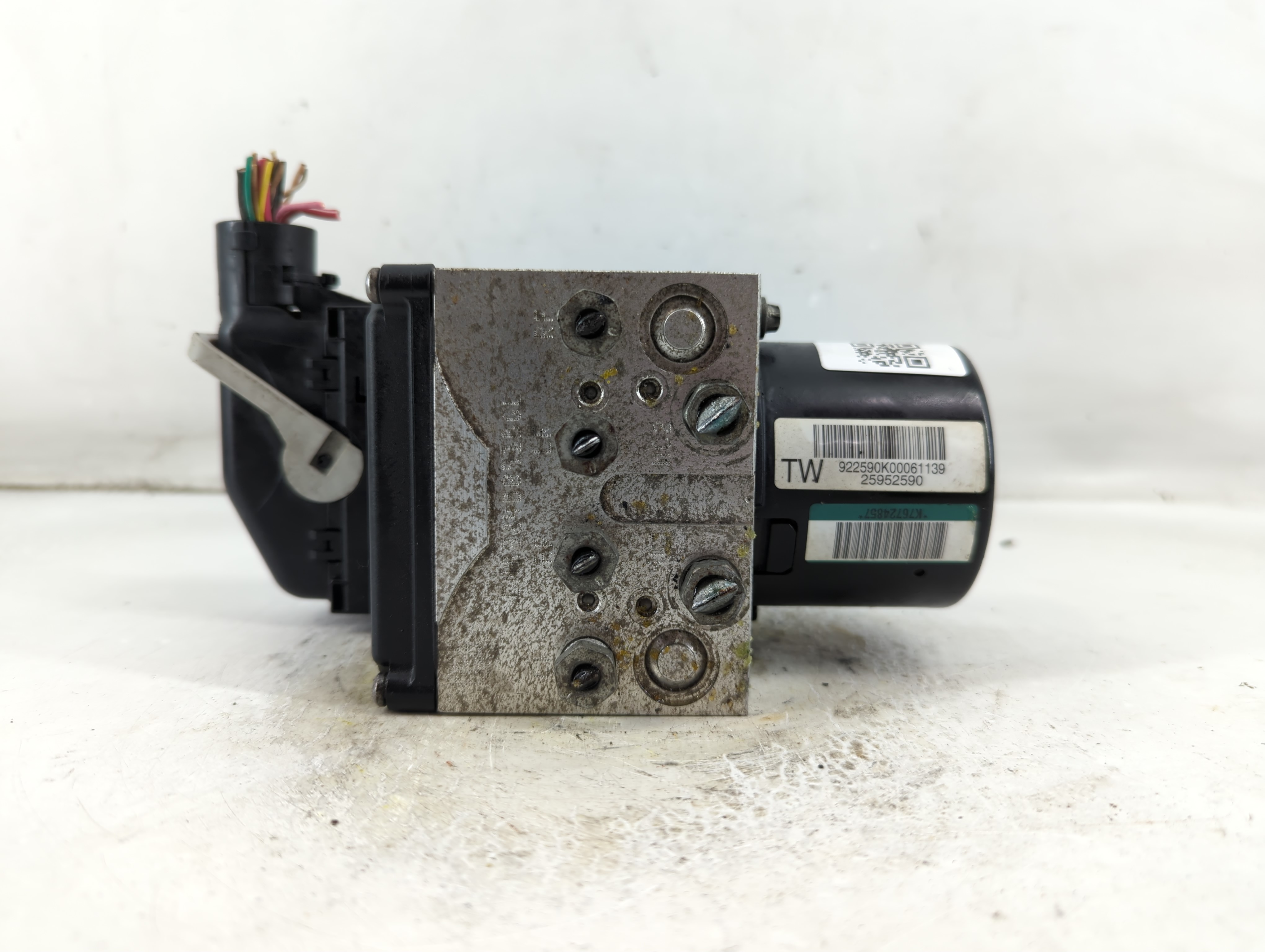 Picture of 2008-2009 Pontiac G6 Abs Pump Control Module 922216