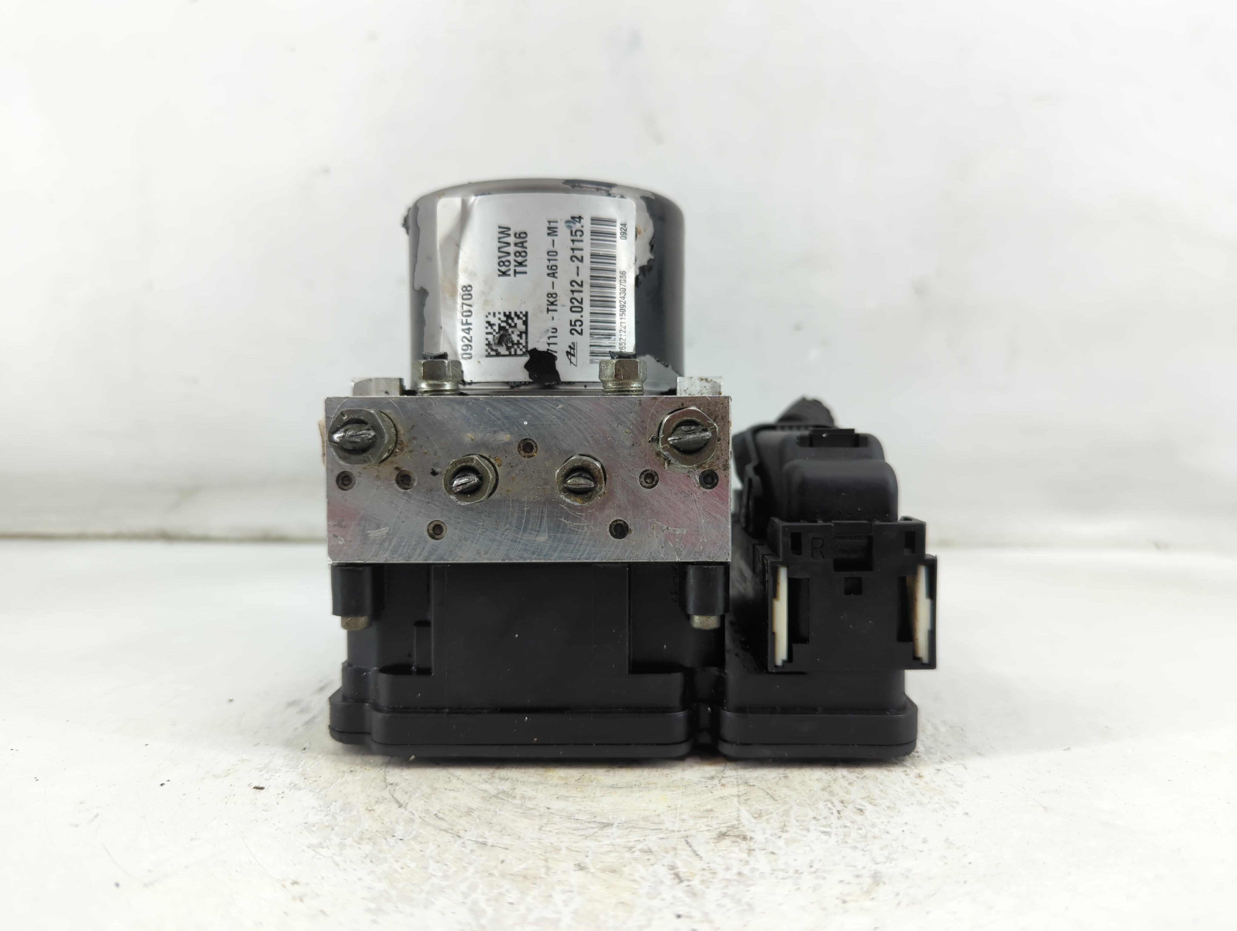 Picture of 2014-2017 Honda Odyssey Abs Pump Control Module 922225