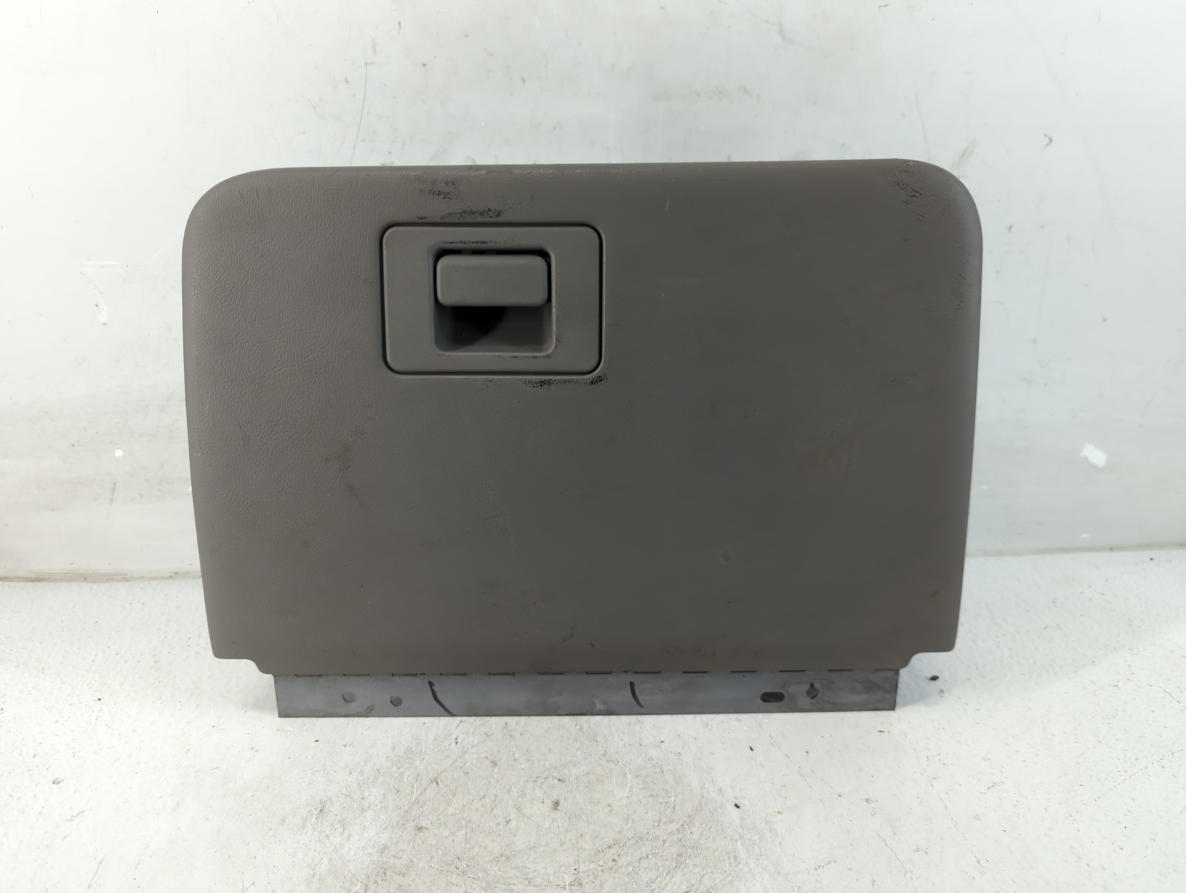 Picture of 2000 Ford Ranger Passenger Glove Box Door Storage Compartment 922240