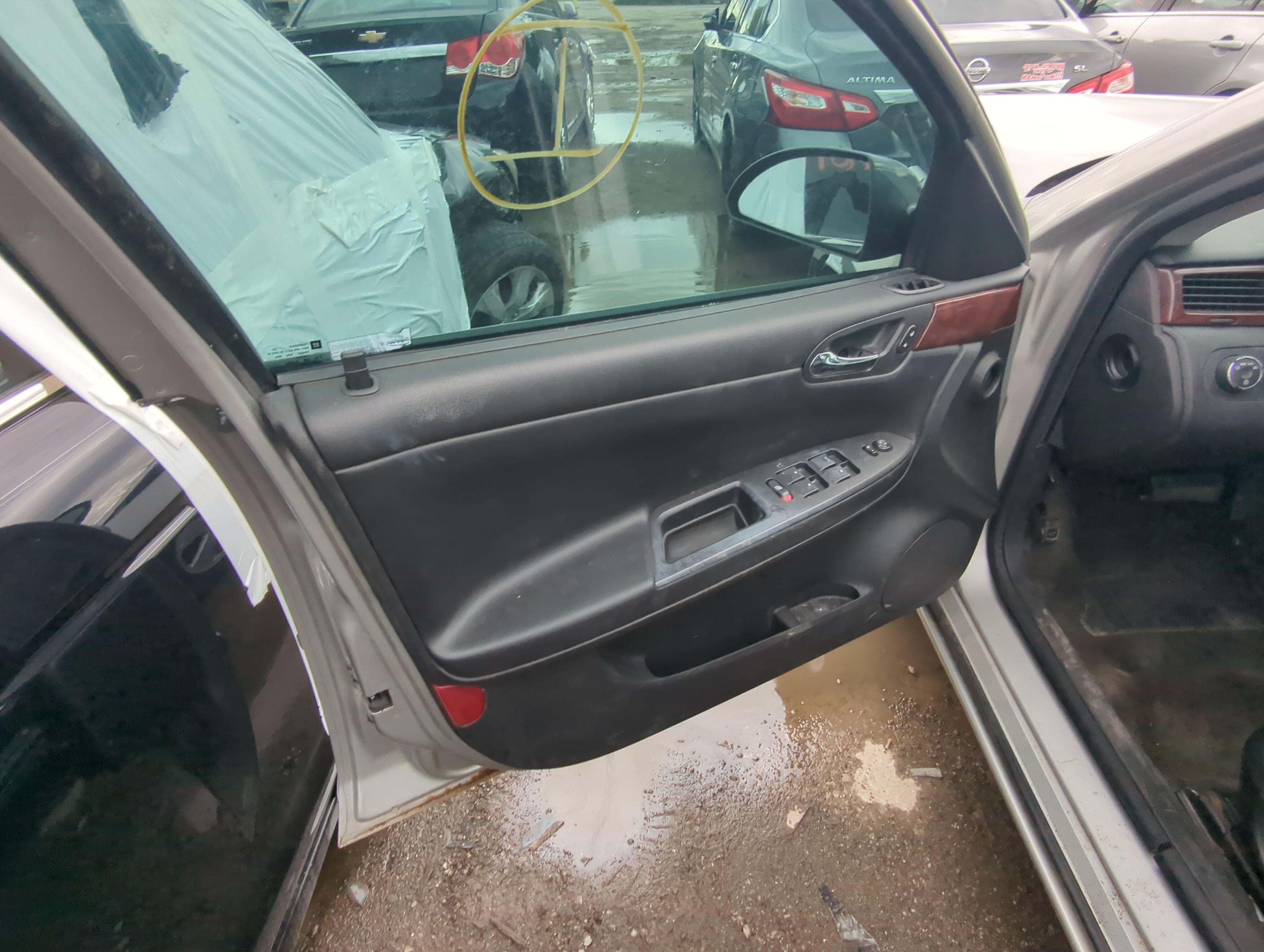 Picture of 2008 Chevrolet Impala Front Left Driver Interior Door Panel Trim 922441
