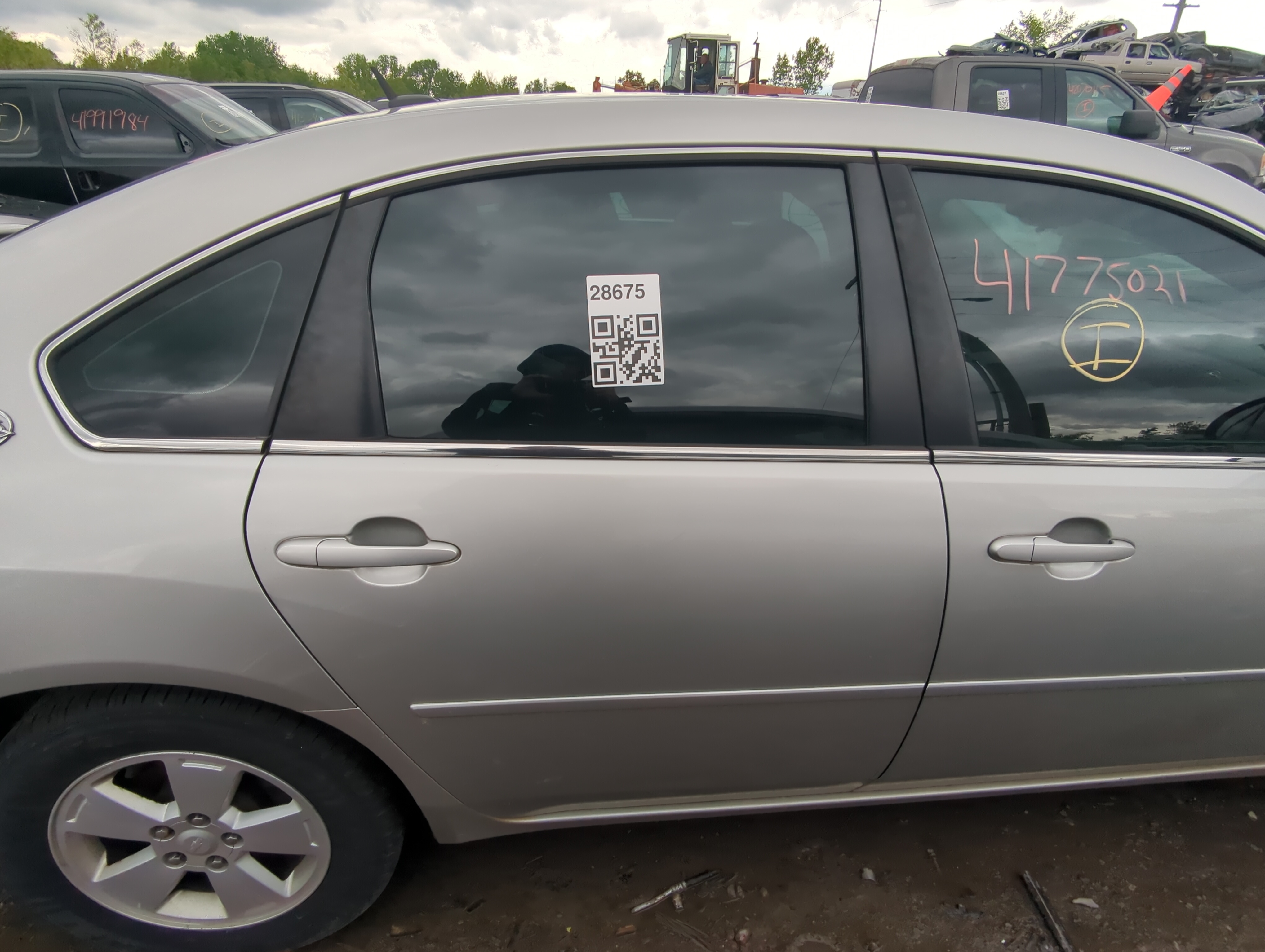 2008-2016 Chevrolet Impala Passenger Rear Door Oem 922543 - Oemusedautoparts1.com
