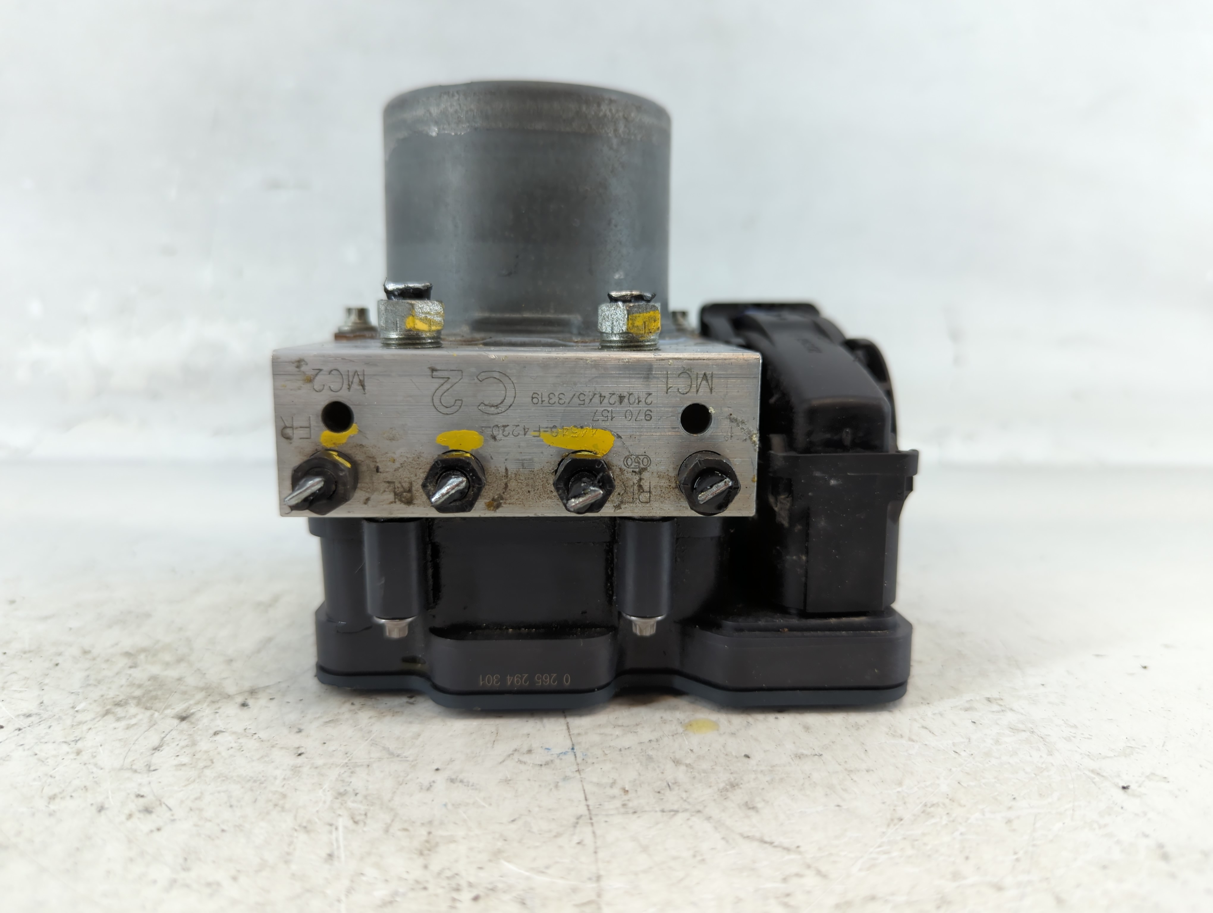 Picture of 2020-2022 Toyota C-hr Abs Pump Control Module 922631