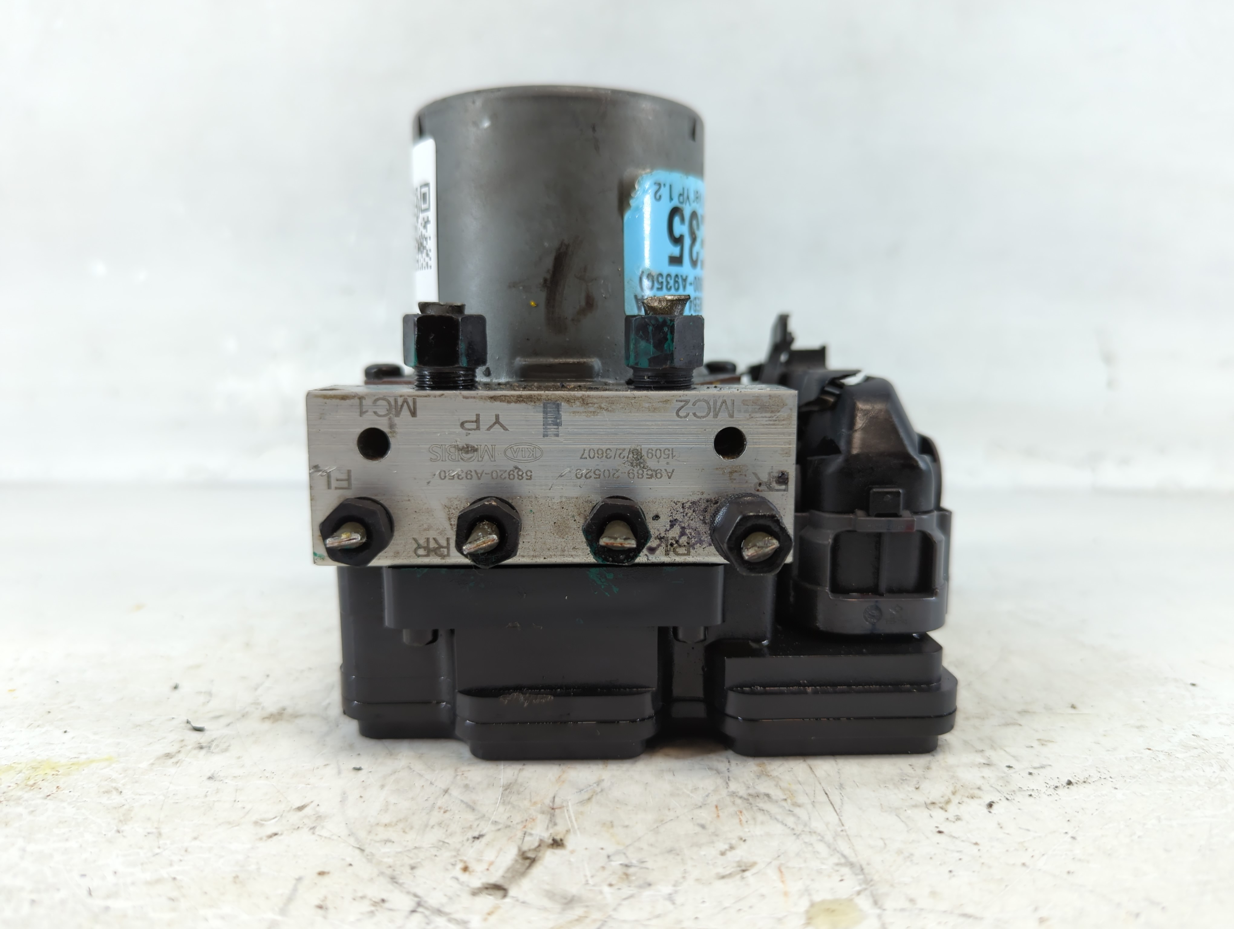 2015-2018 Kia Sedona Abs Pump Control Module 922634 - Oemusedautoparts1.com