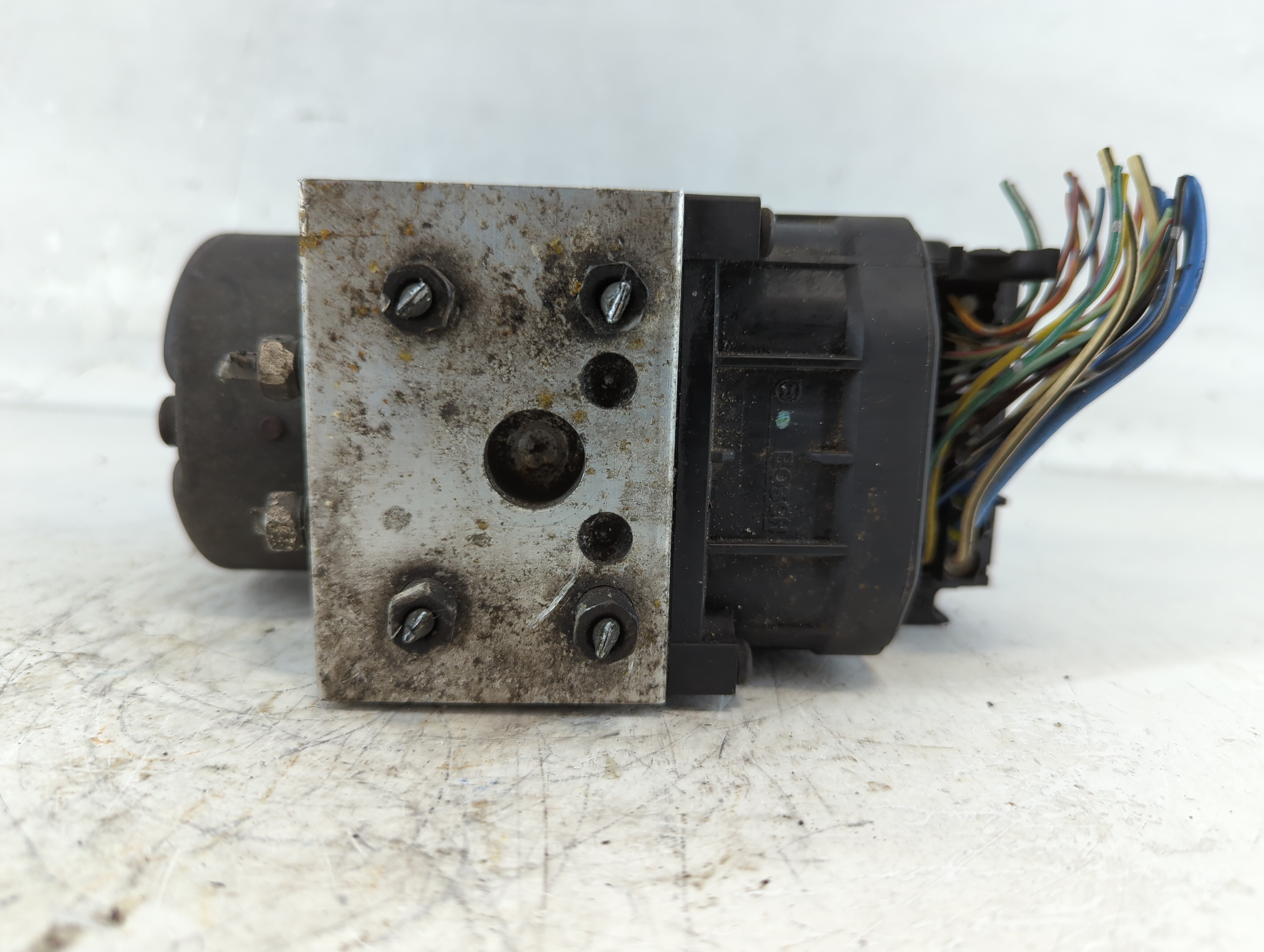 2000-2004 Toyota Avalon Abs Pump Control Module 922639 - Oemusedautoparts1.com