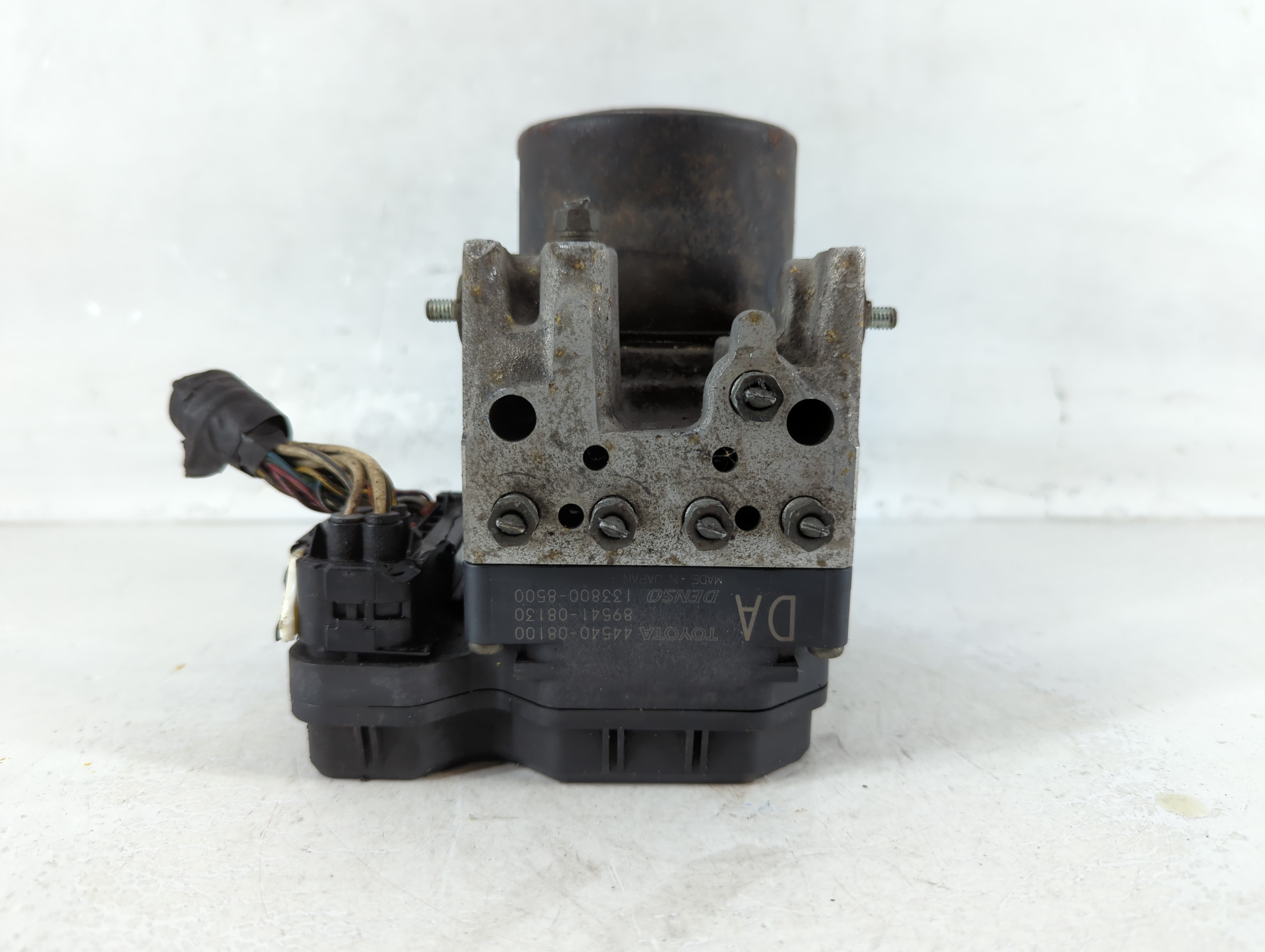 2007-2008 Toyota Sienna Abs Pump Control Module 922652 - Oemusedautoparts1.com