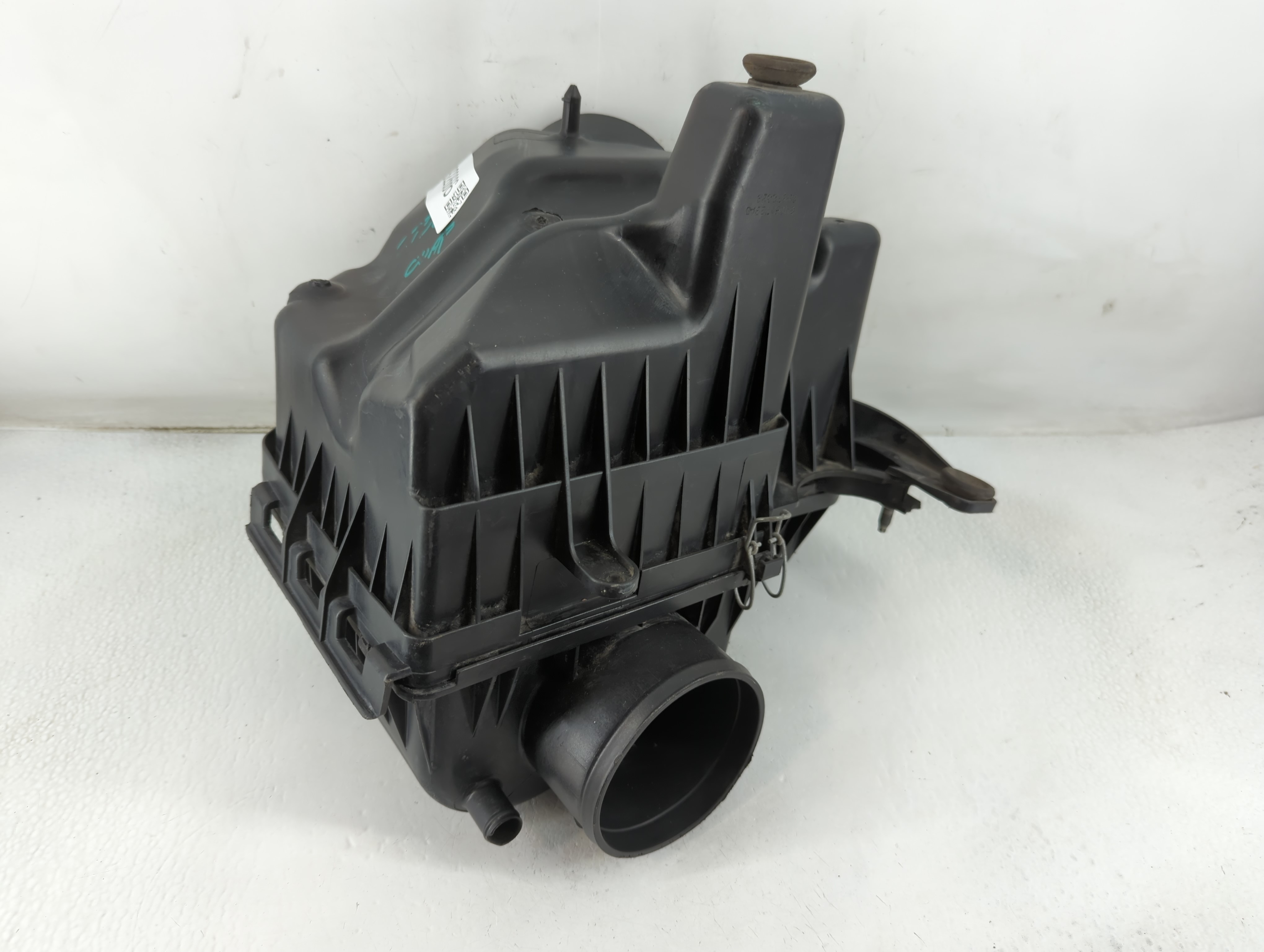Picture of Dodge Caravan Air Cleaner Intake-duct Hose Tube 922666