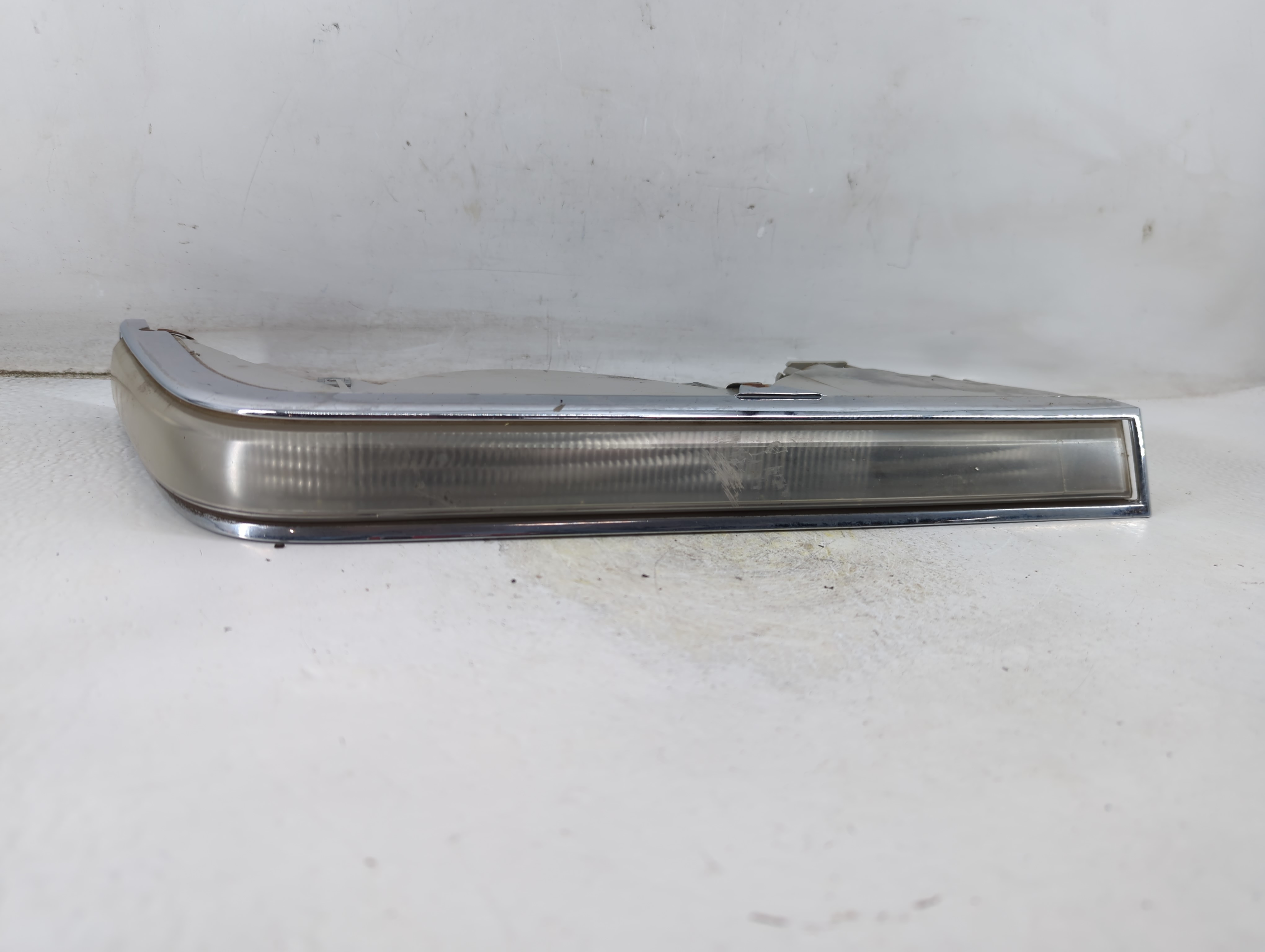 Picture of 1993 Chrysler Imperial TURN SIGNAL LIGHT 922667