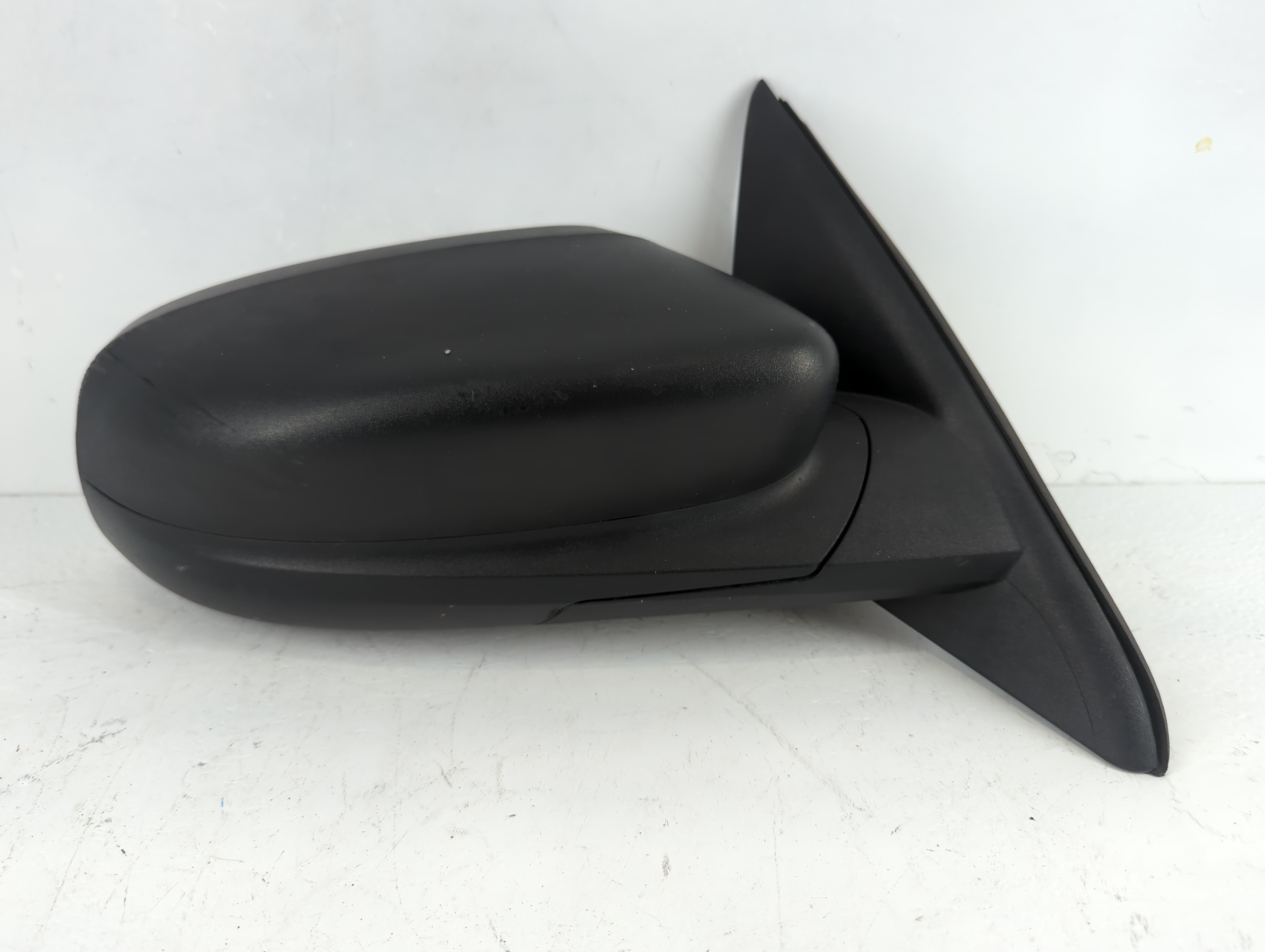 2010-2012 Ford Taurus Passenger Right Side View Manual Door Mirror Black 922778 - Oemusedautoparts1.com