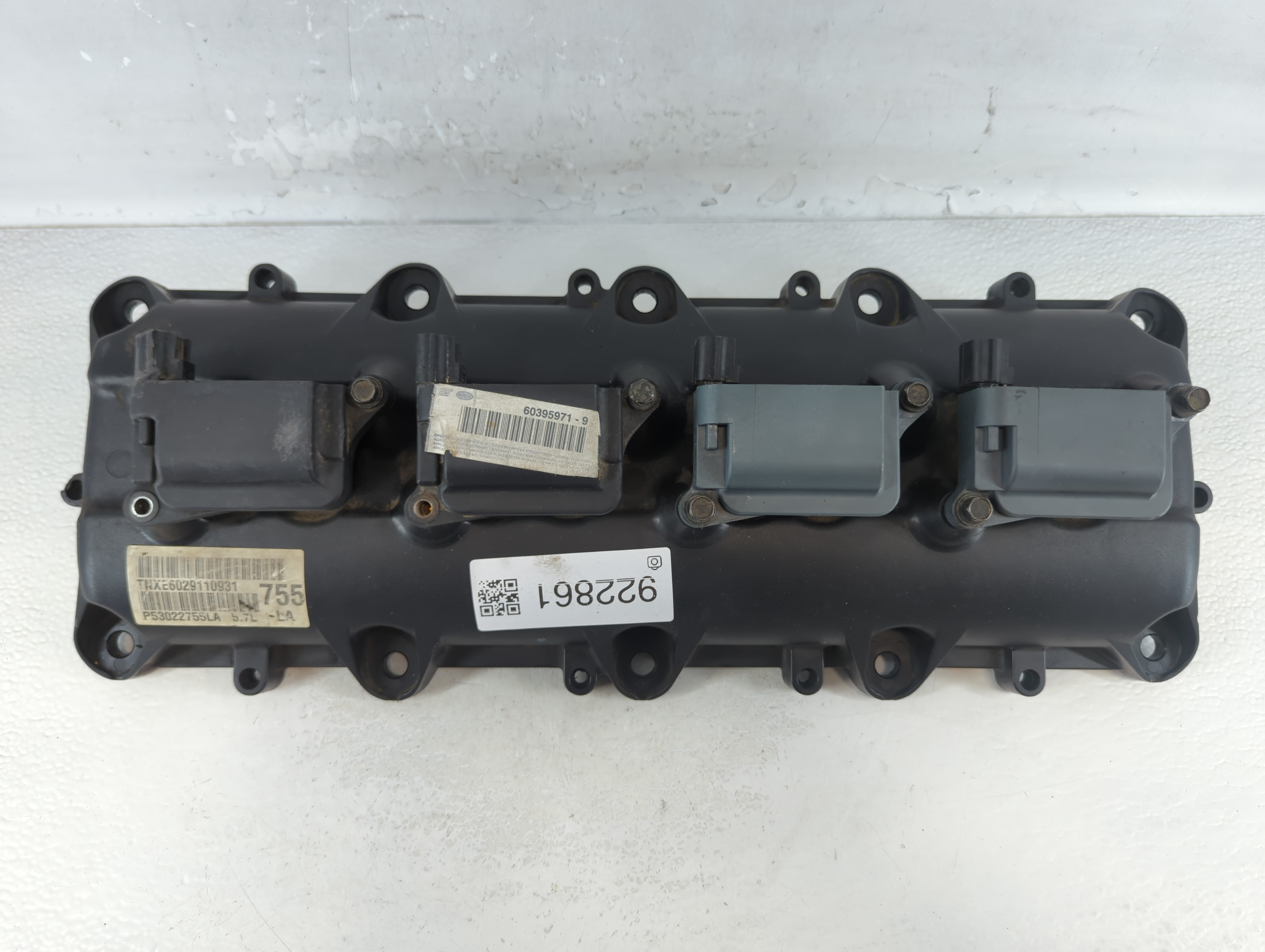 Picture of 2011 Dodge Ram 1500 Passenger Right Cylinder Head Valve Cover 922861