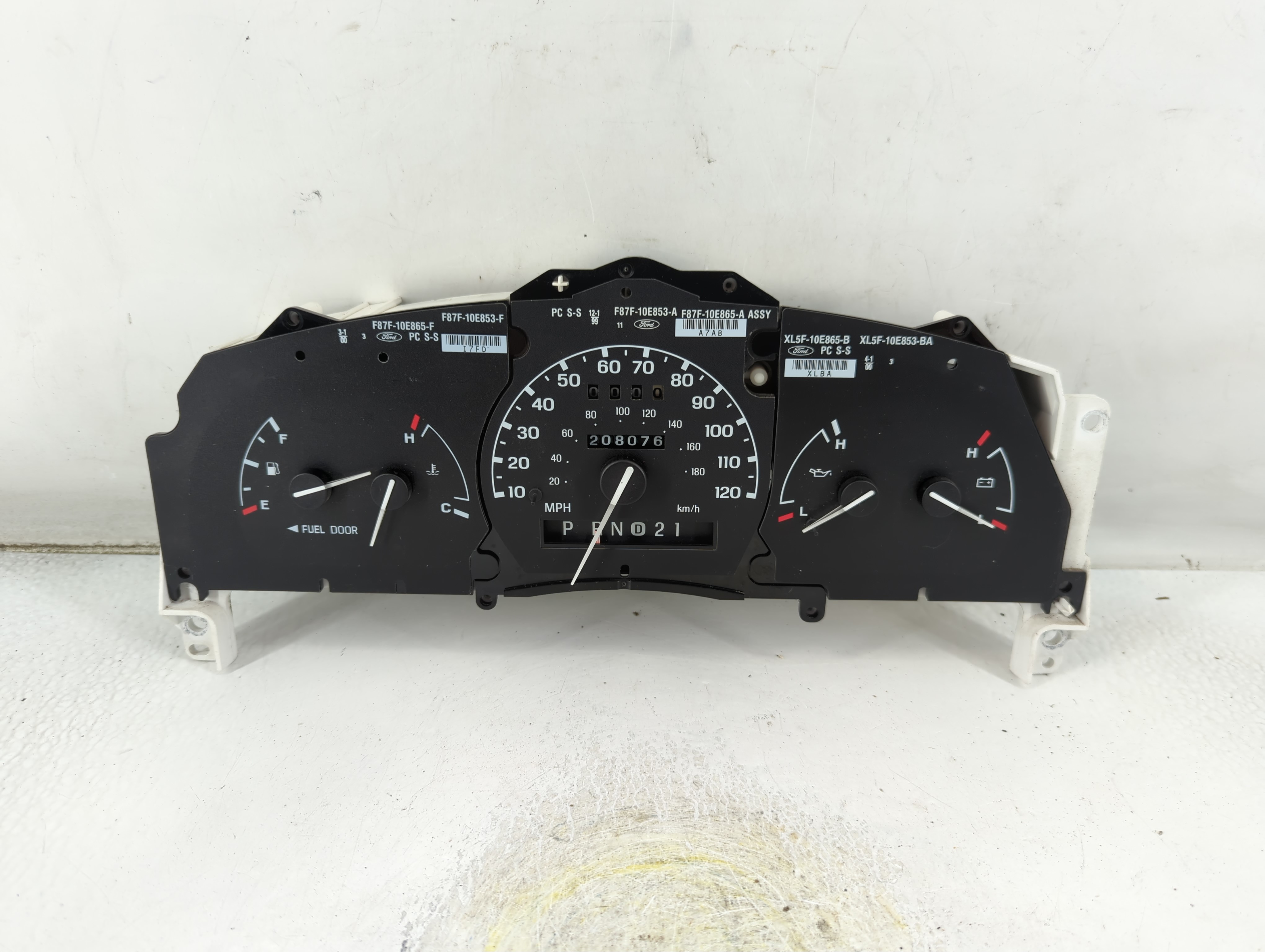 Picture of 2003-2003 Ford Ranger Speedometer Instrument Cluster Gauges Xl5f-10c956-a 922864
