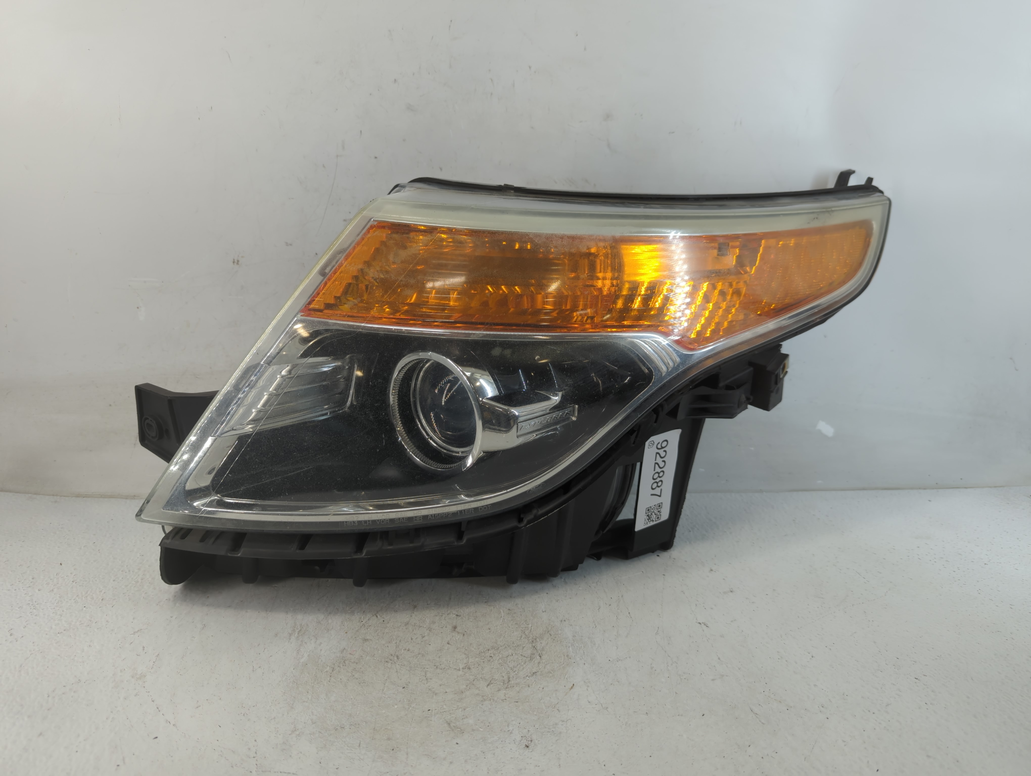 Picture of 2013-2015 Ford Explorer Driver Left Oem Head Light Headlight Lamp 922887
