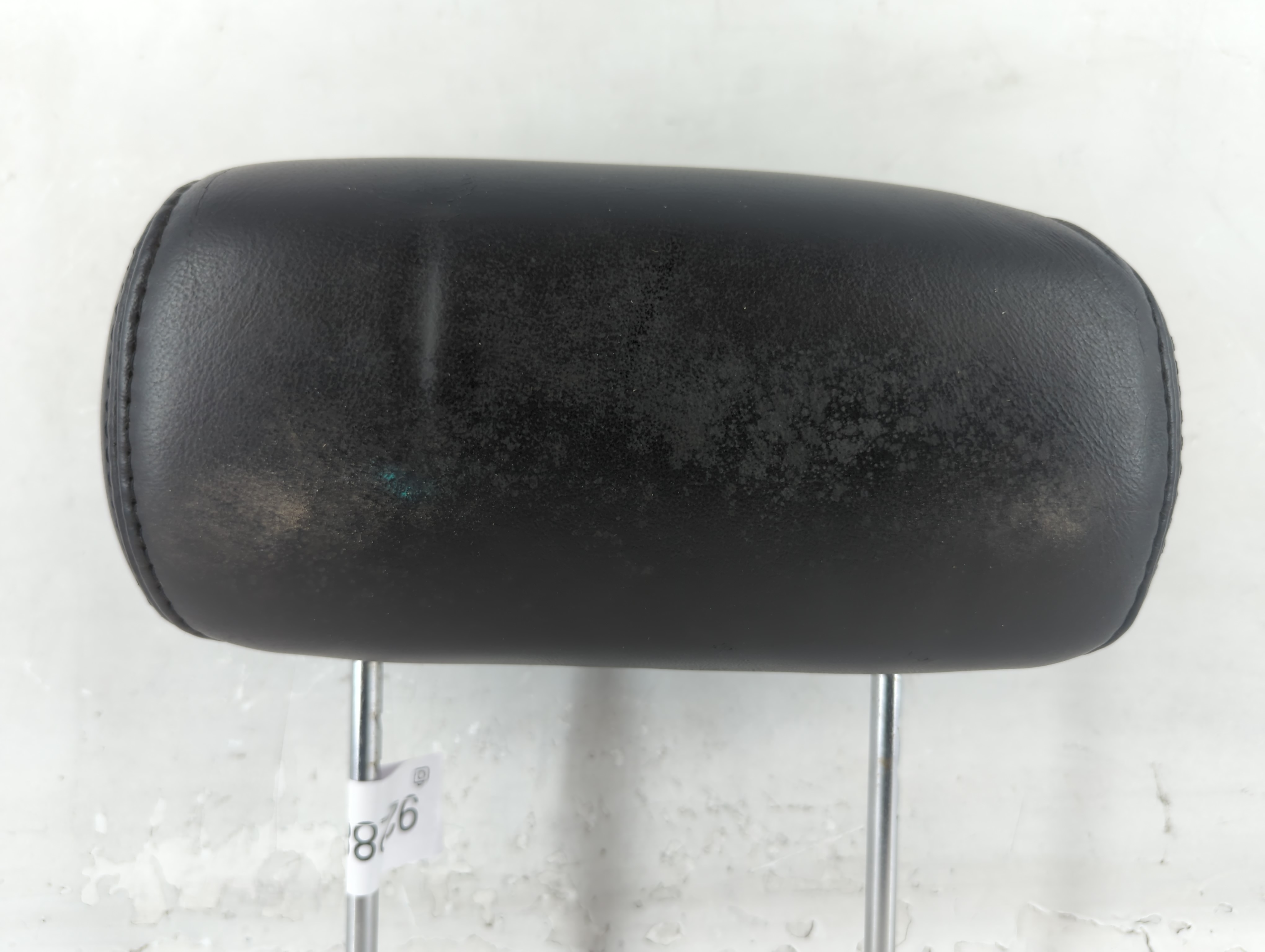 2012-2014 Chevrolet Suburban 1500 Headrest Head Rest Rear Seat 922889 - Oemusedautoparts1.com