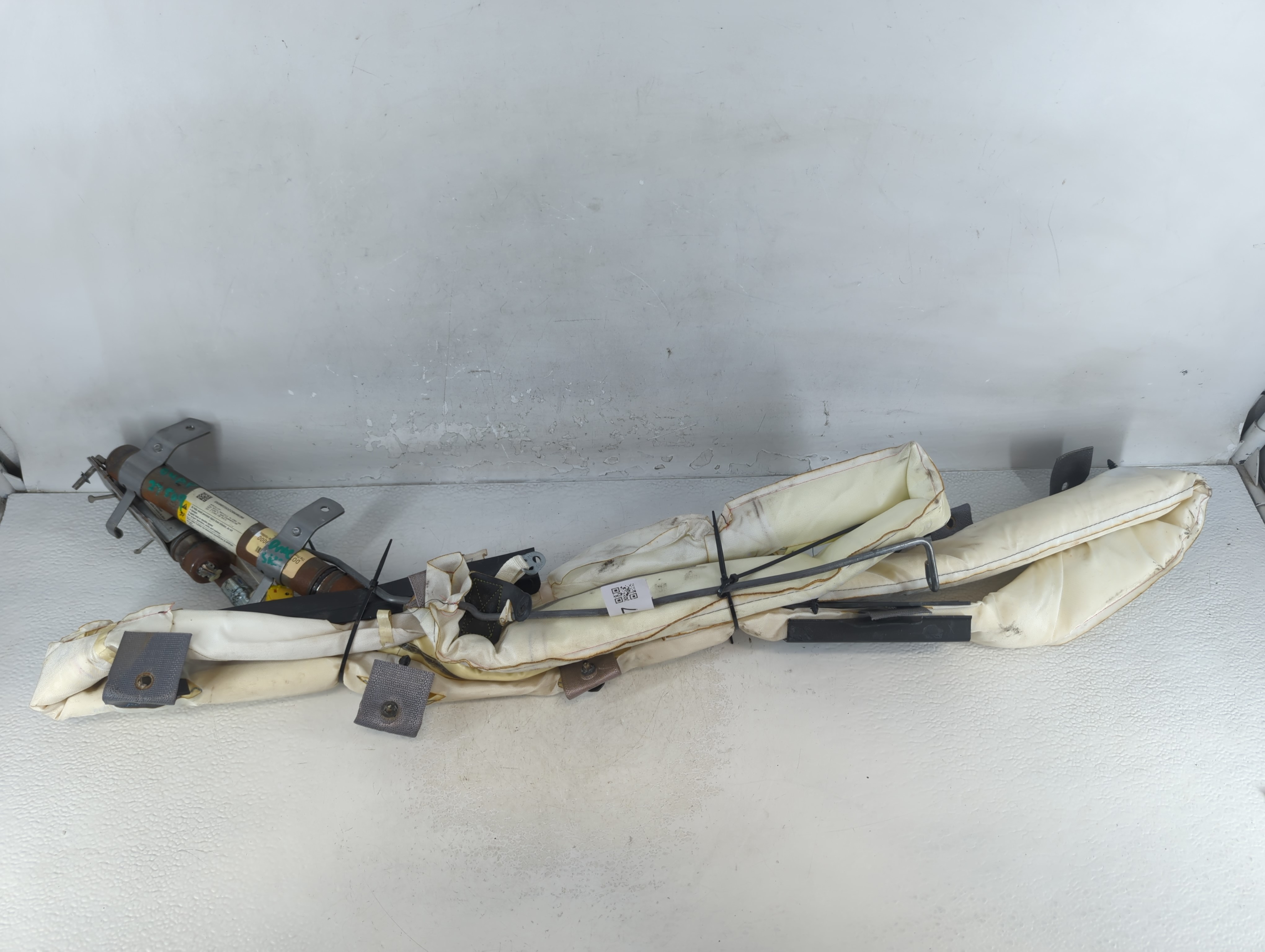 2007-2011 Cadillac Escalade Air Bag Rear Right Passenger Door 922997 - Oemusedautoparts1.com
