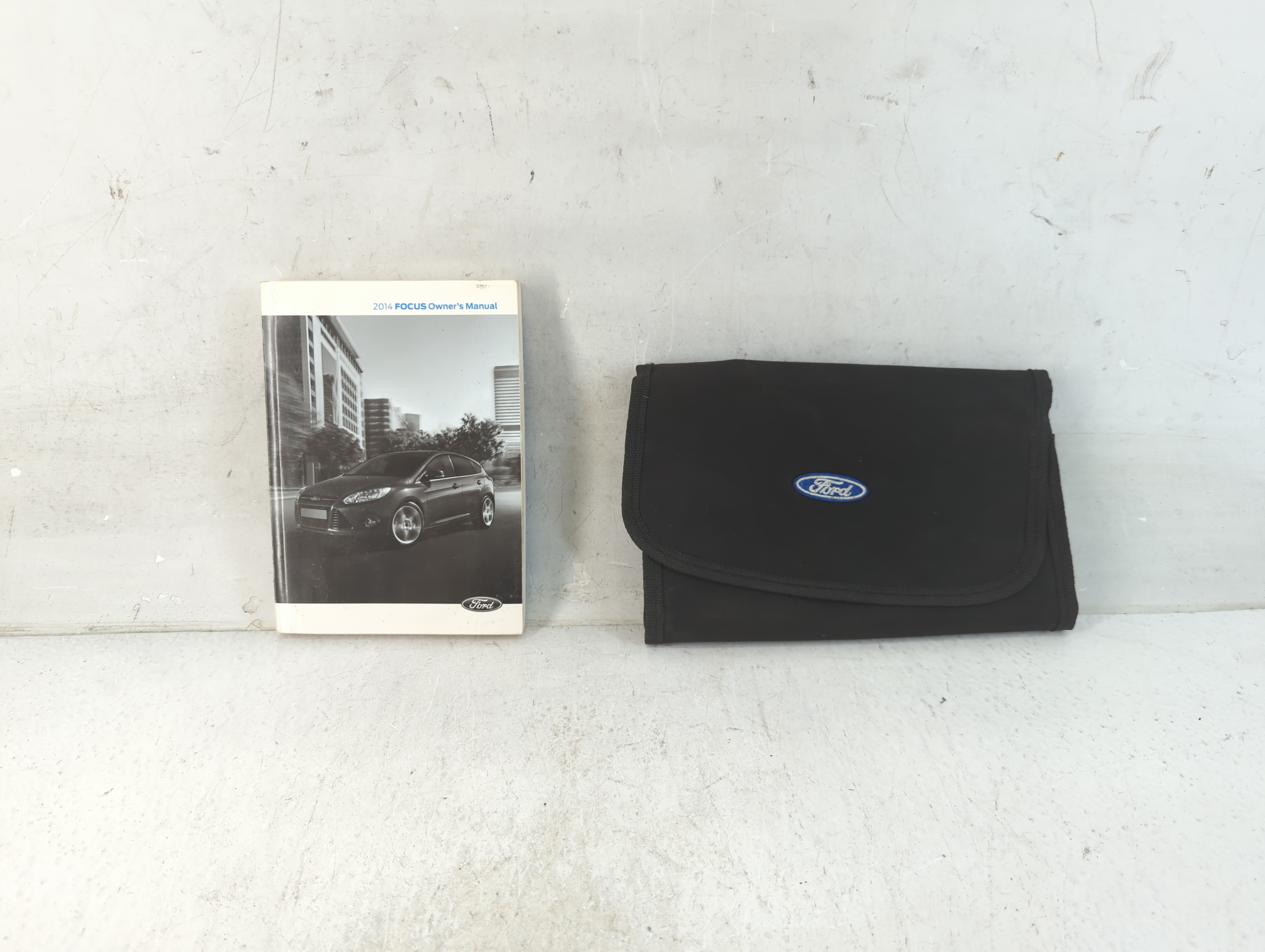Picture of 2014 Ford Focus Owners Manual Book Guide 923016