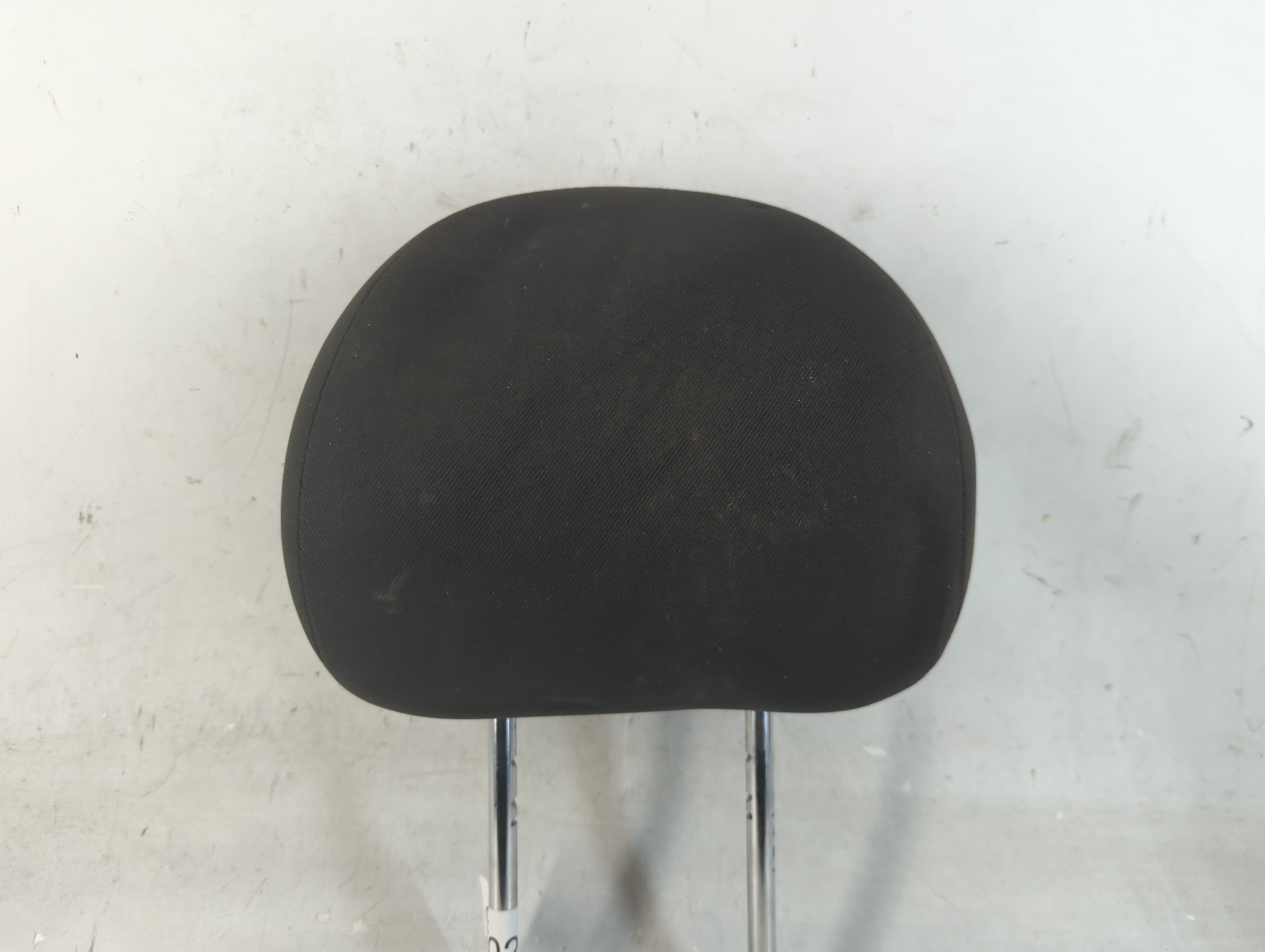 2000-2004 Jeep Grand Cherokee Headrest Head Rest Rear Seat 923028 - Oemusedautoparts1.com