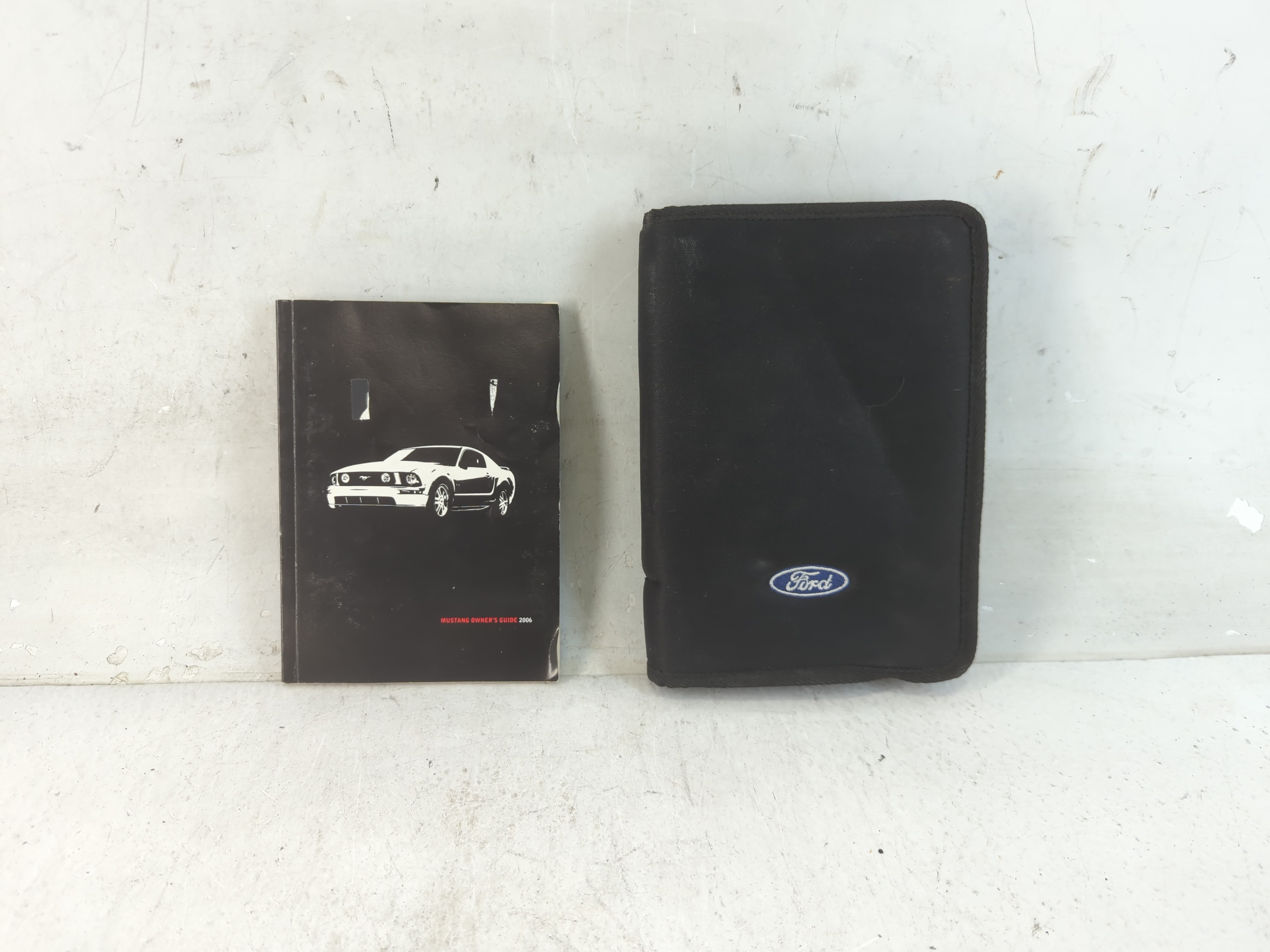 Picture of 2006 Ford Mustang Owners Manual Book Guide 923039