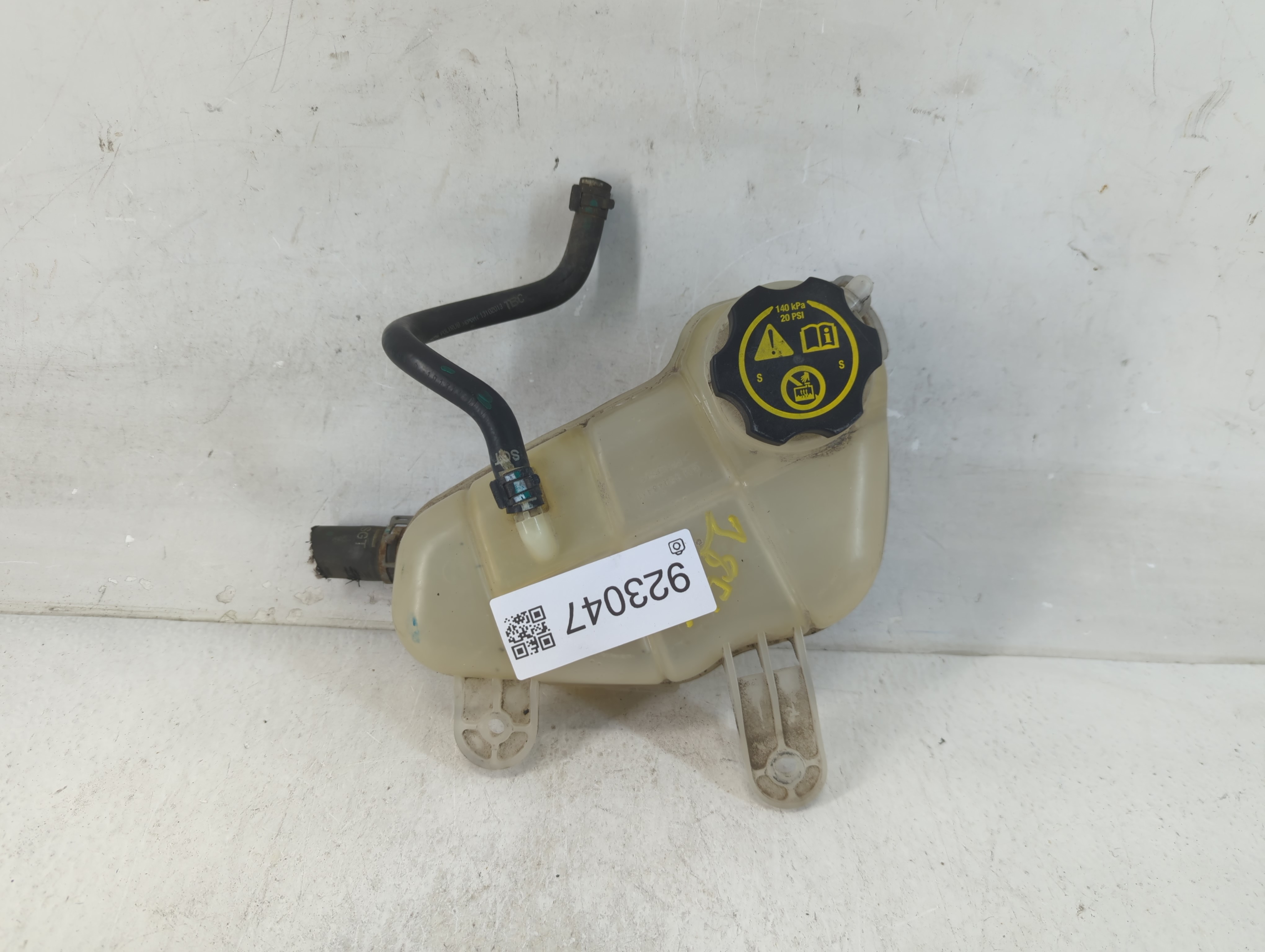 2012-2019 Chevrolet Sonic Radiator Coolant Overflow Expansion Tank Bottle 923047 - Oemusedautoparts1.com