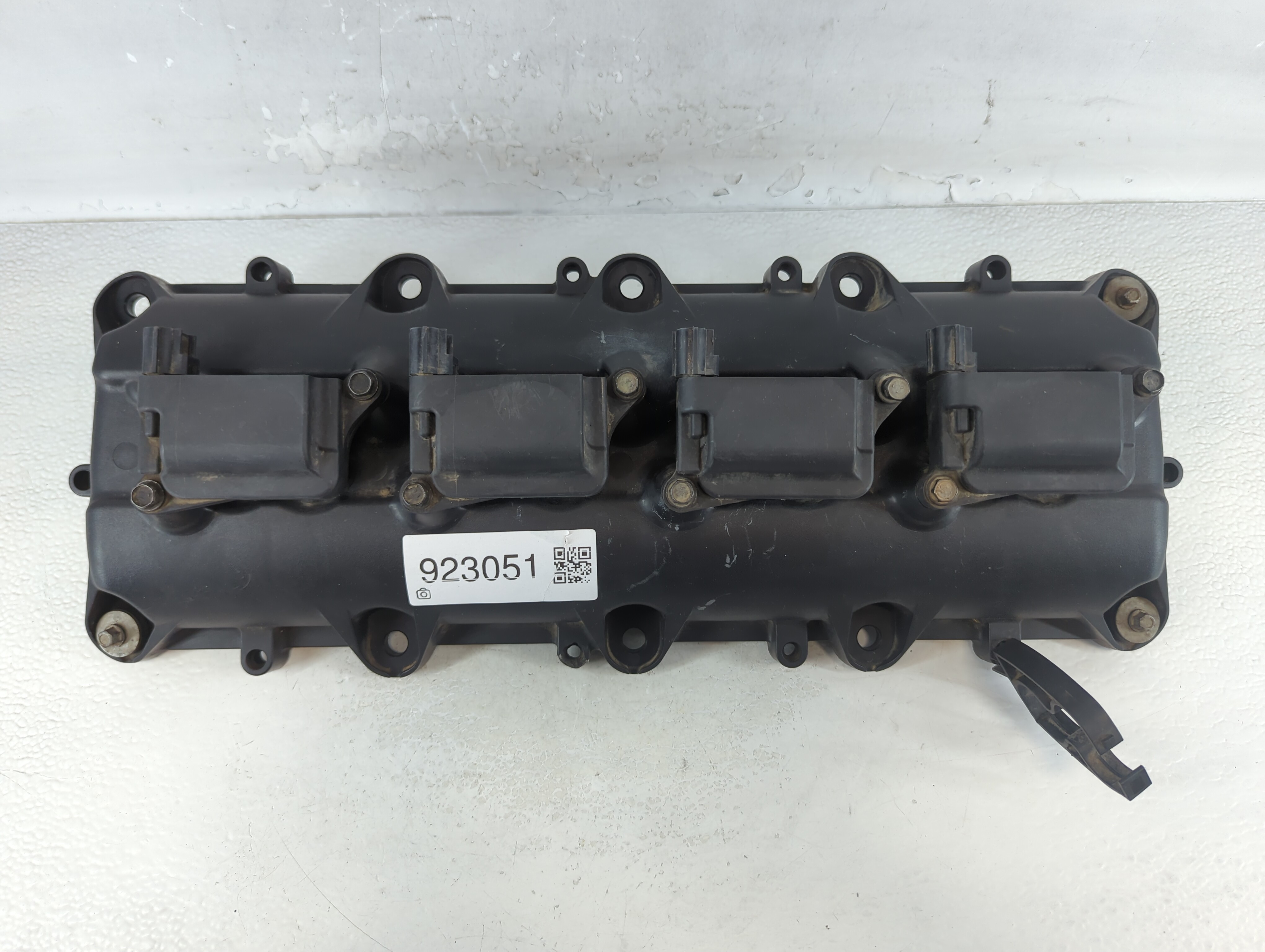 Picture of 2011 Dodge Ram 1500 Passenger Right Cylinder Head Valve Cover 923051