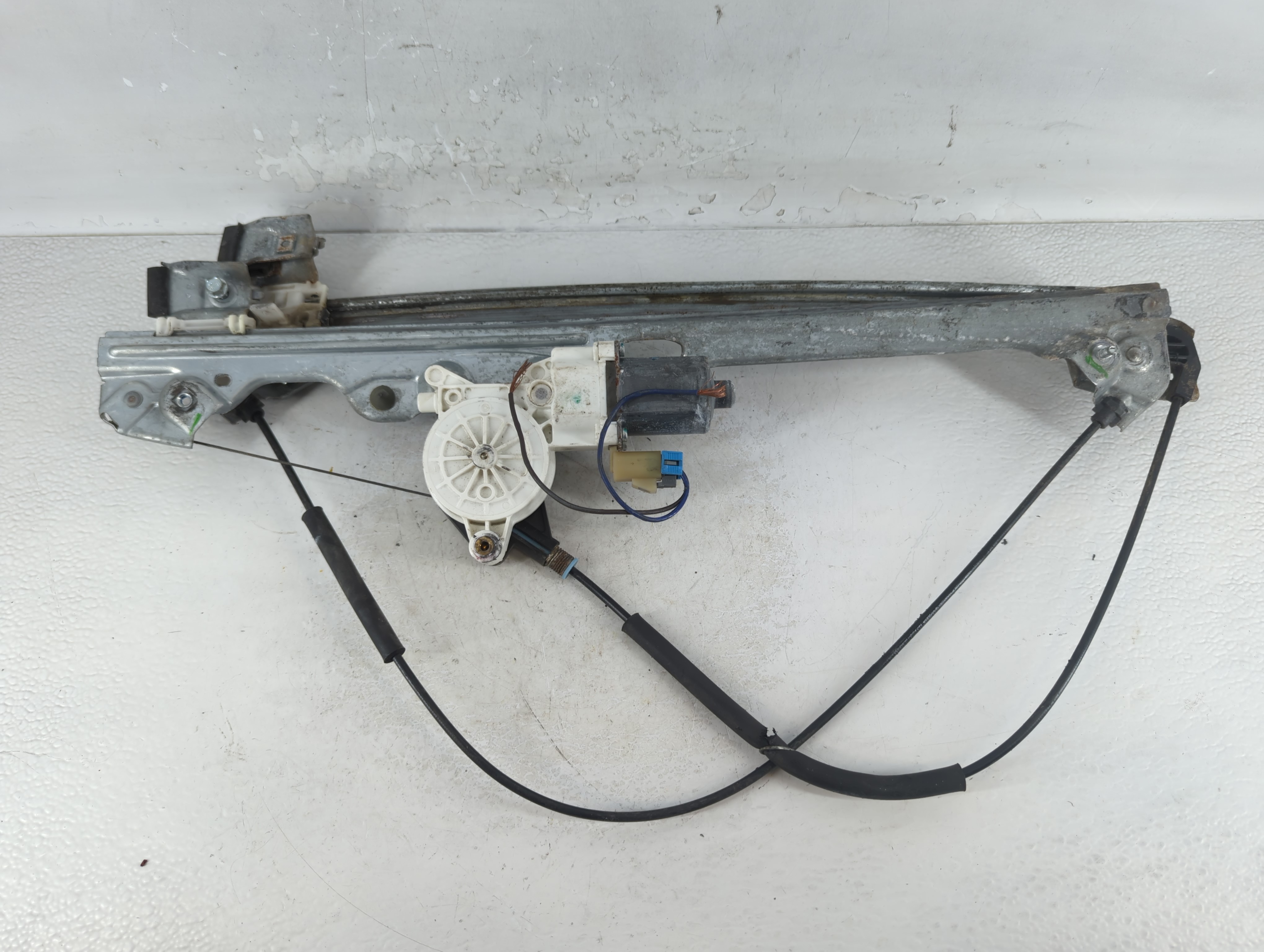 Gmc Sierra 2500 Window Regulator Right Passenger Rear 923054 - Oemusedautoparts1.com
