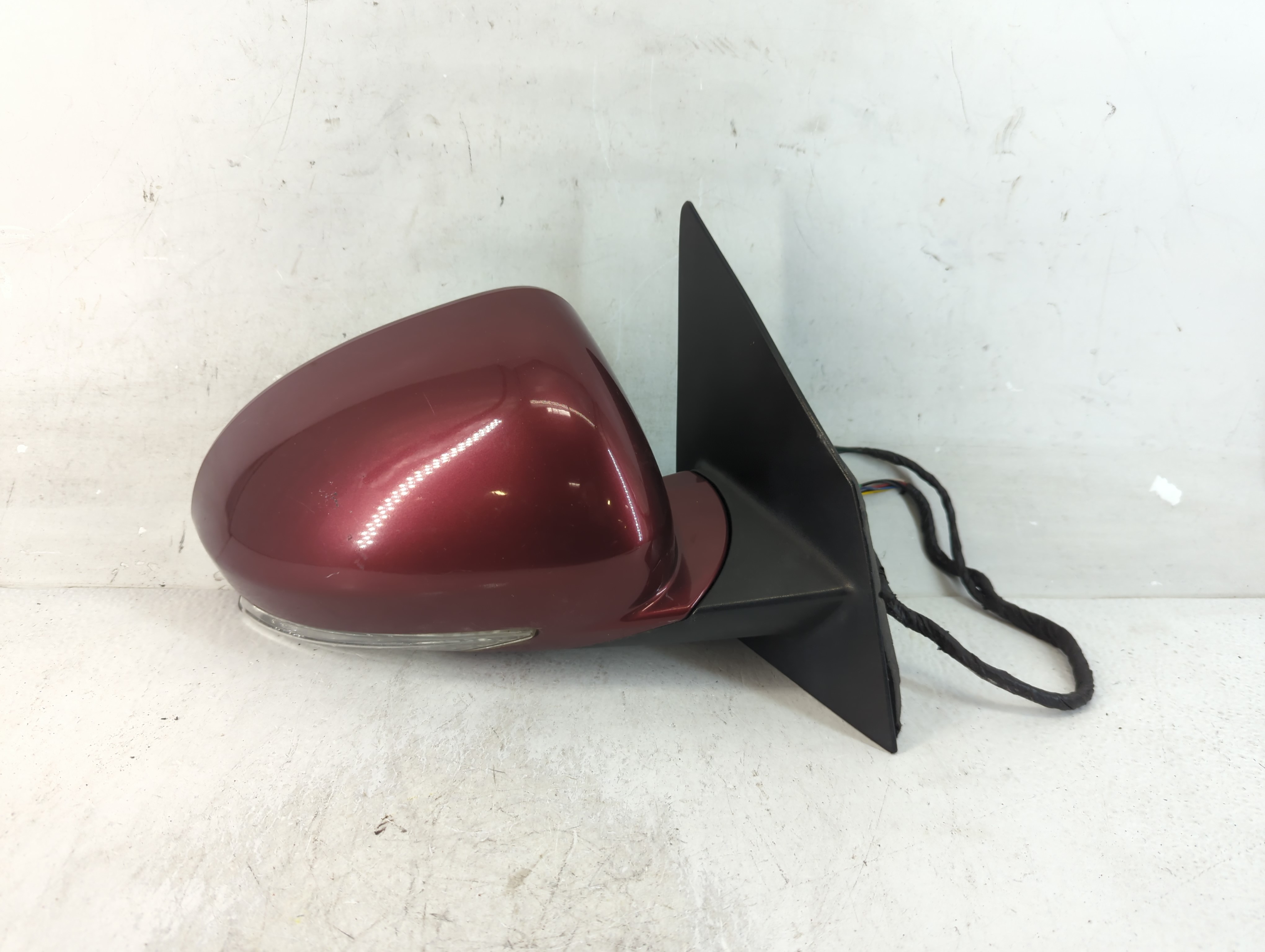 2008-2012 Buick Enclave Passenger Right Side View Power Door Mirror Red 923061 - Oemusedautoparts1.com