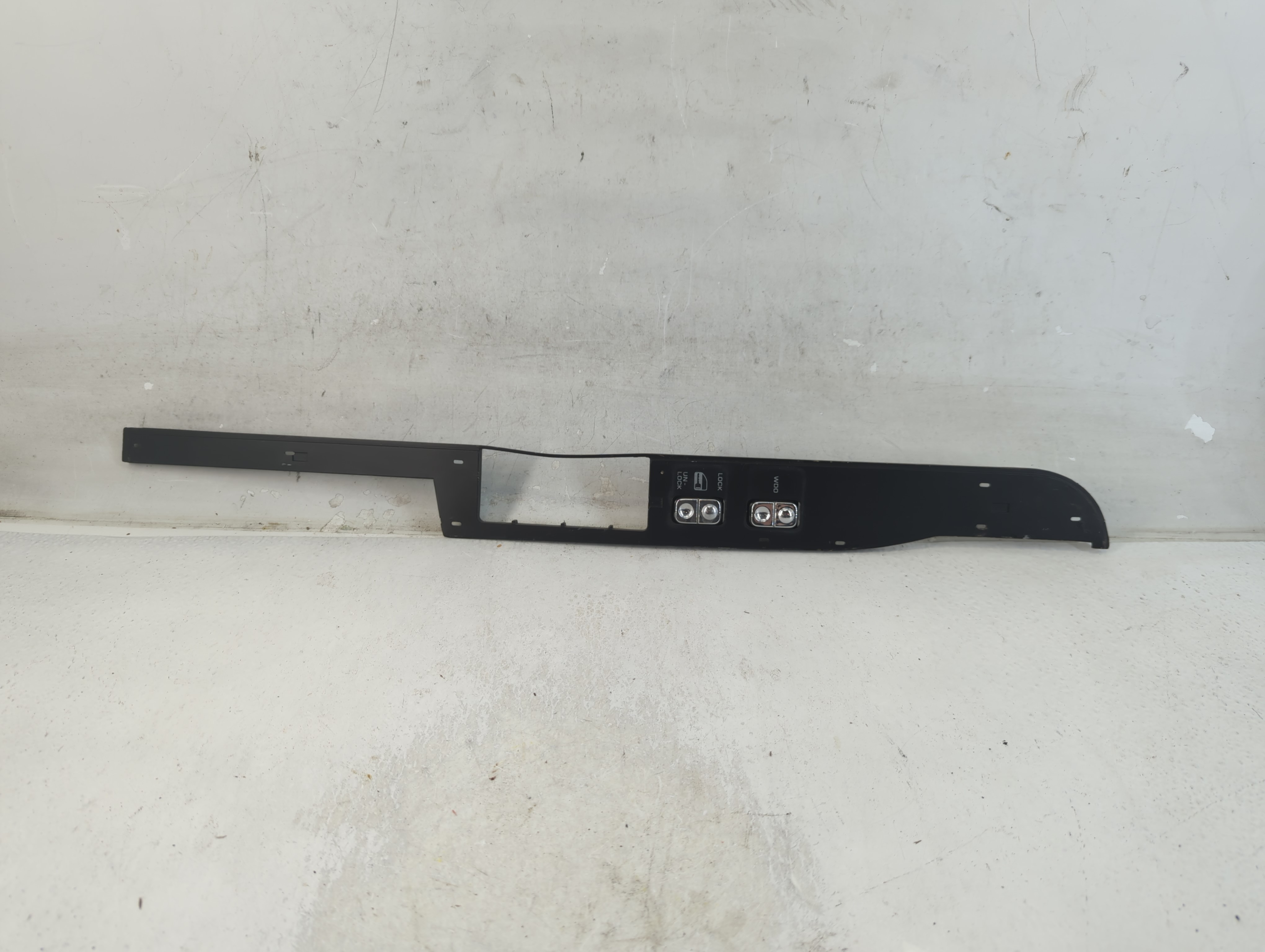 Picture of 1993 Chrysler Imperial Driver Left Door Master Power Window Switch 923078