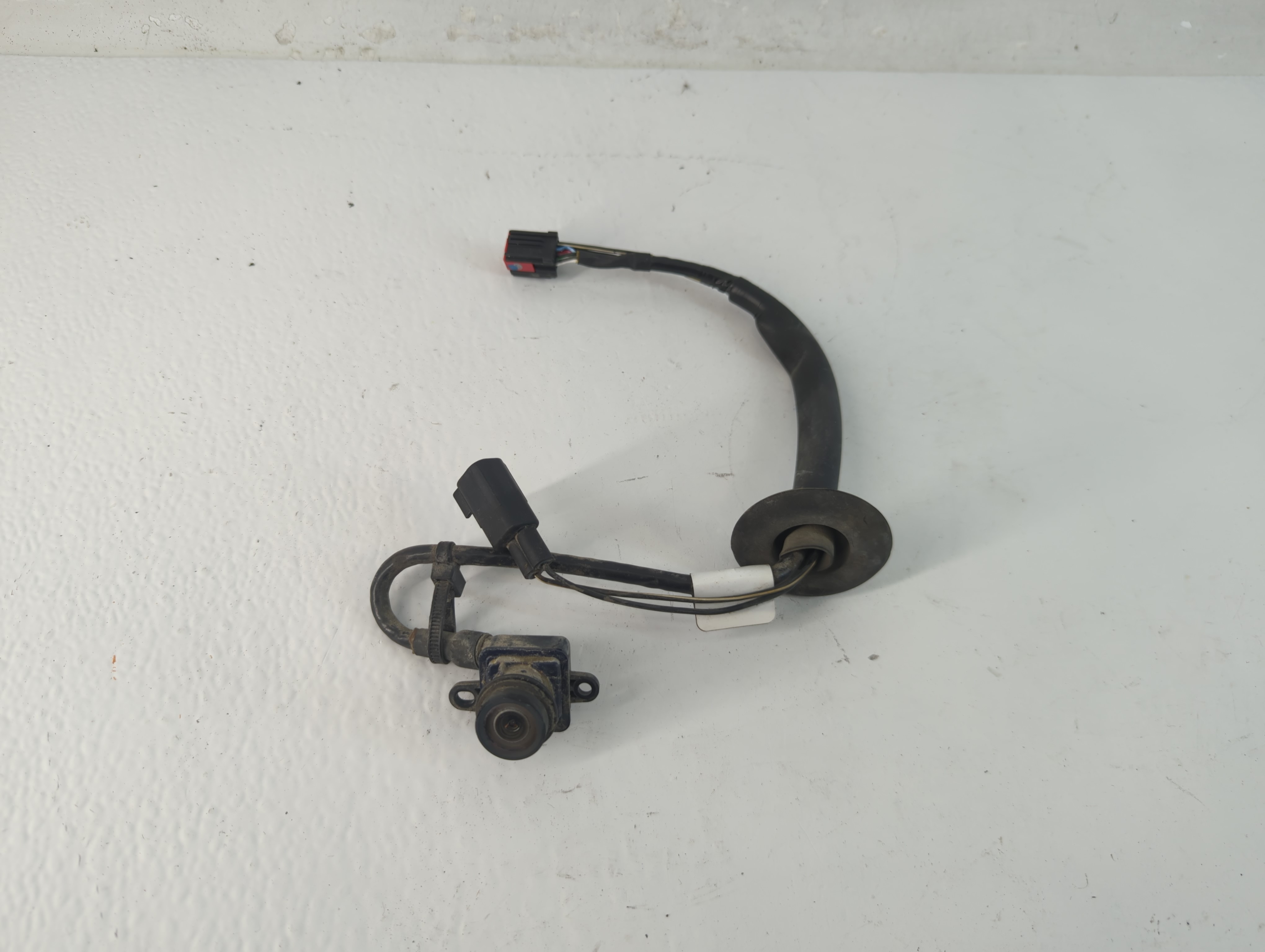 2011-2016 Chrysler Town & Country Back Up Sensor Backup Camera 923086 - Oemusedautoparts1.com