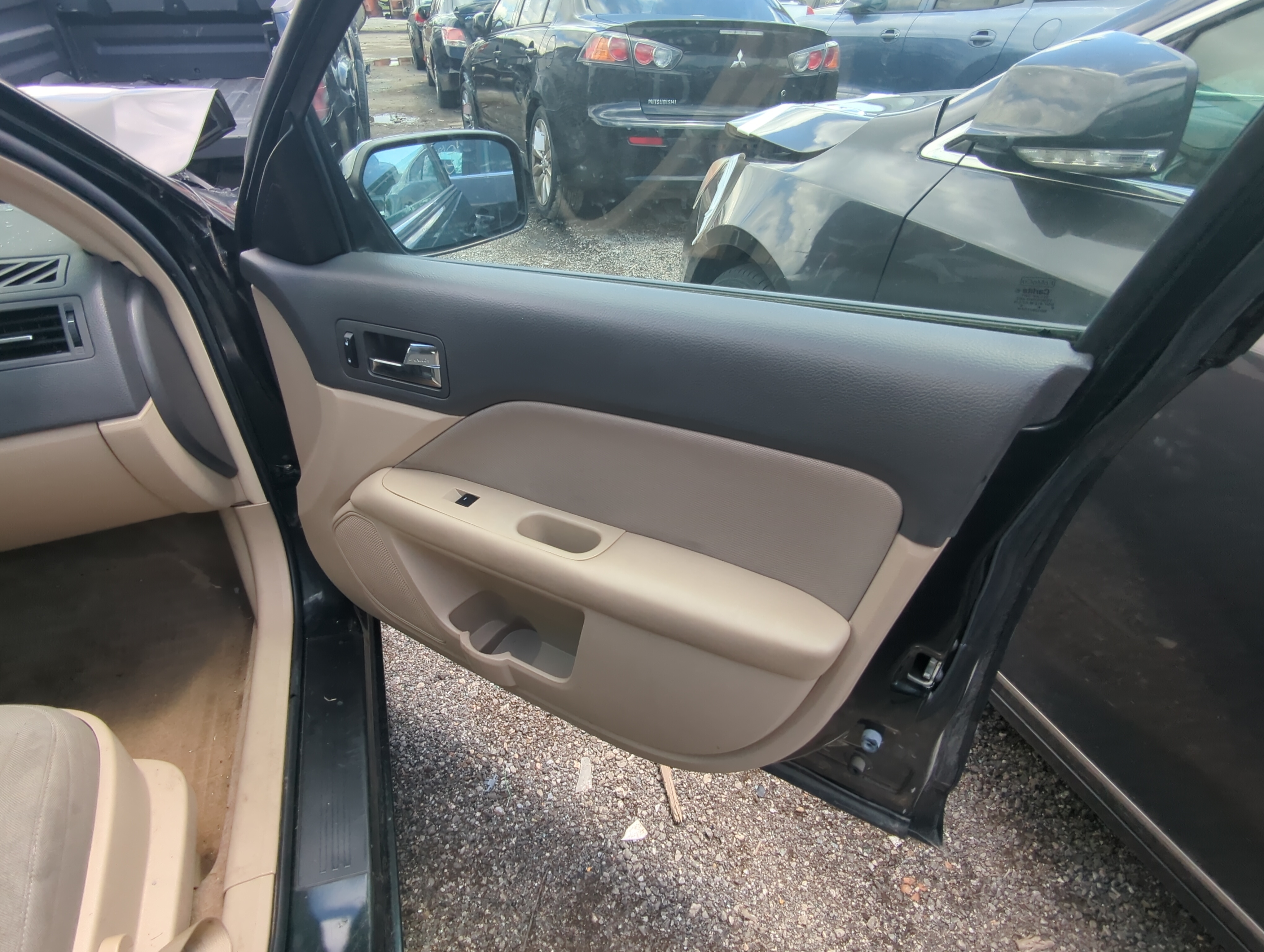Picture of 2010 Ford Fusion Front Right Passenger Interior Door Panel Trim 923108