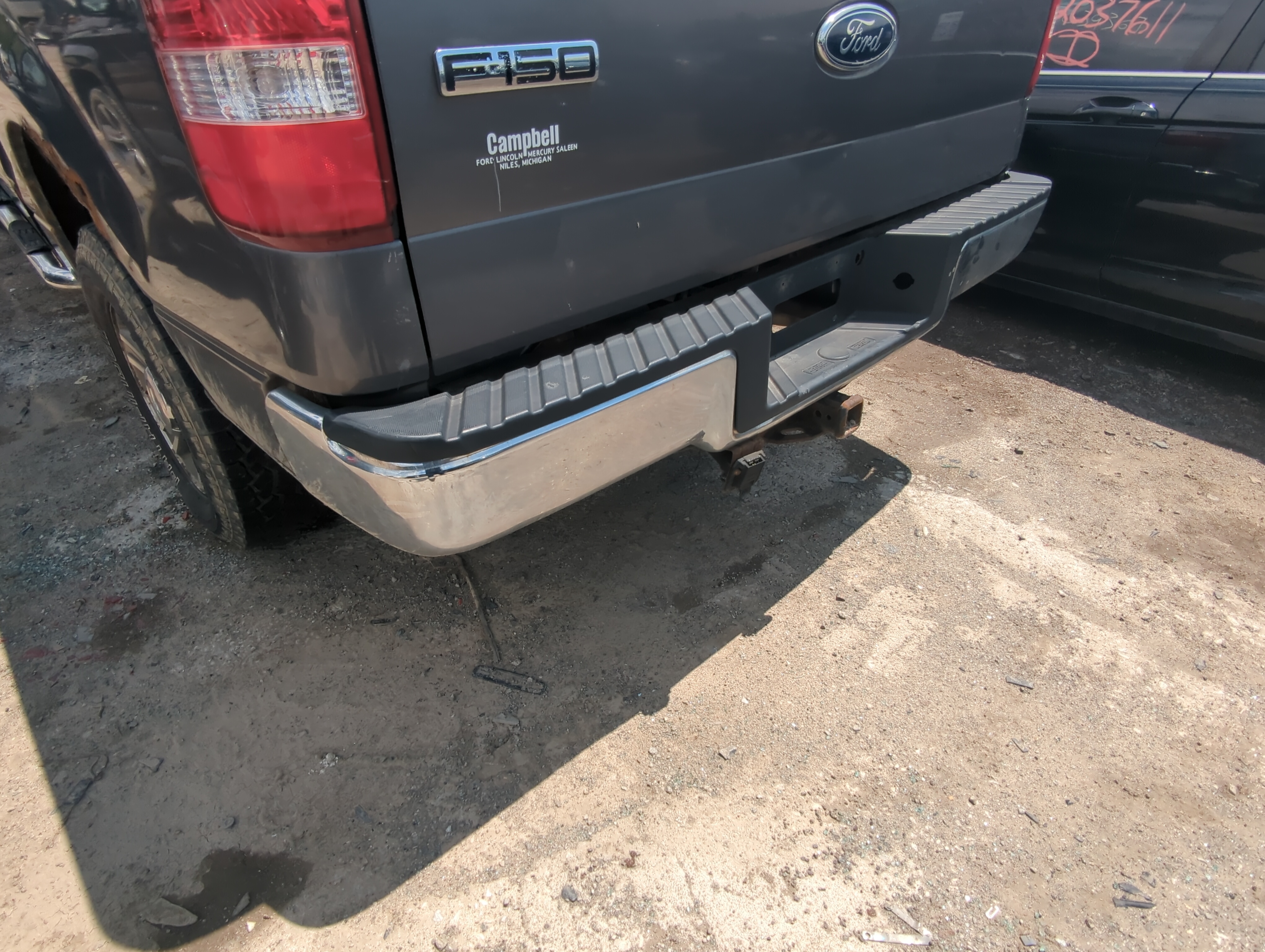 Picture of 2004-2005 Ford F-150 Rear Bumper Assembly Oem 923262