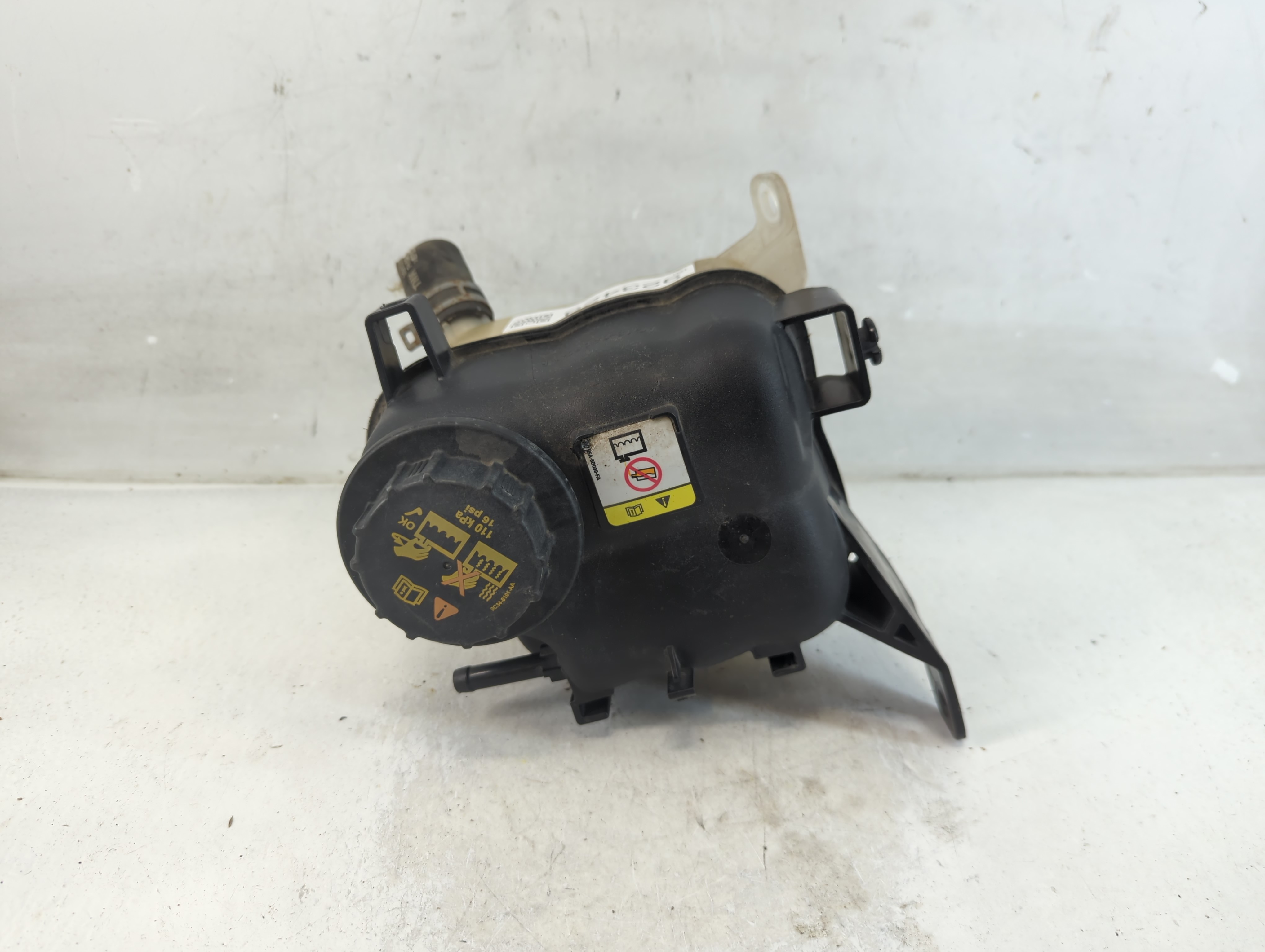 Picture of 2012-2019 Ford Taurus Radiator Coolant Overflow Expansion Tank Bottle 923429