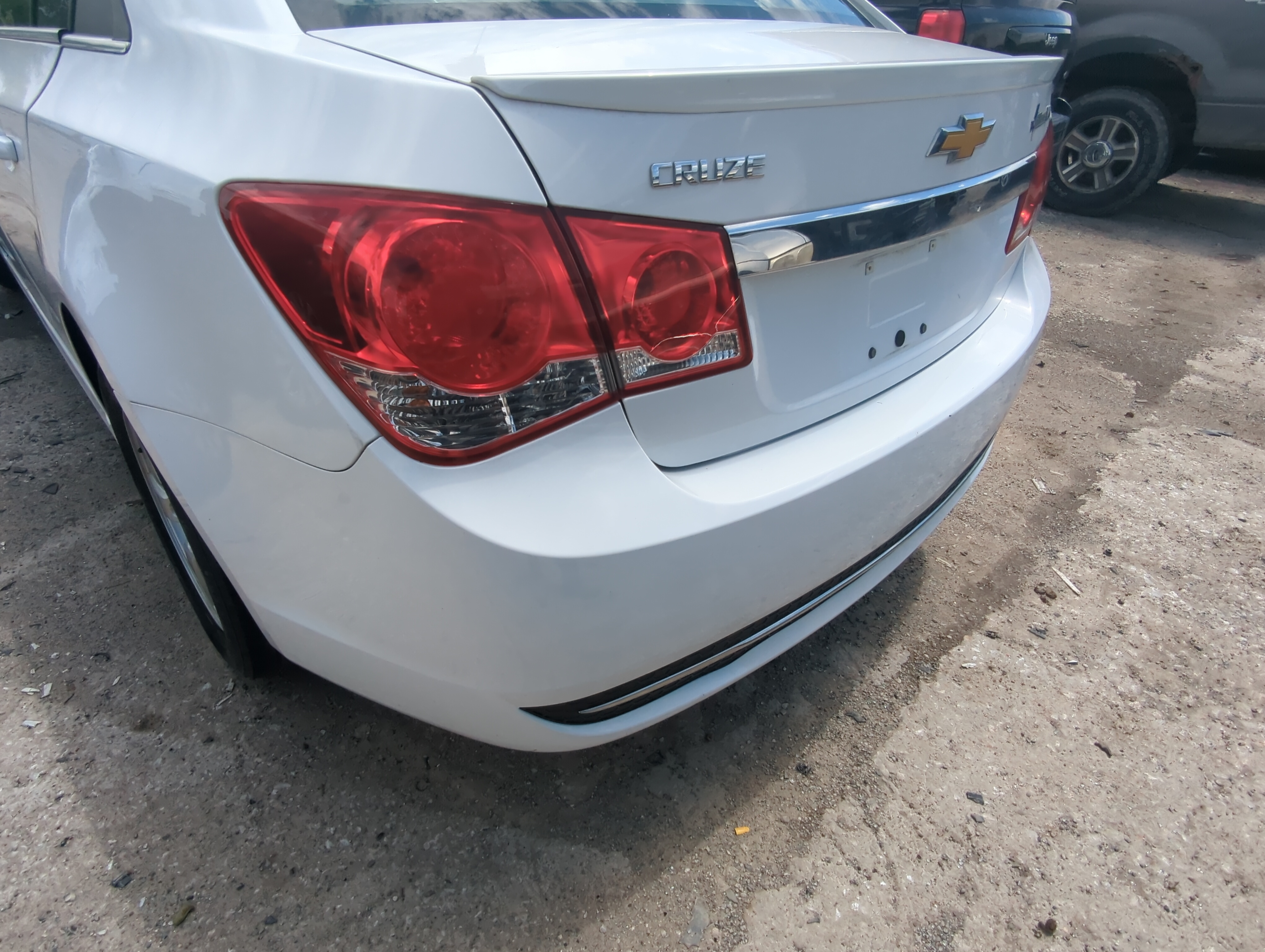 2011-2016 Chevrolet Cruze Rear Bumper Assembly Oem 923522 - Oemusedautoparts1.com