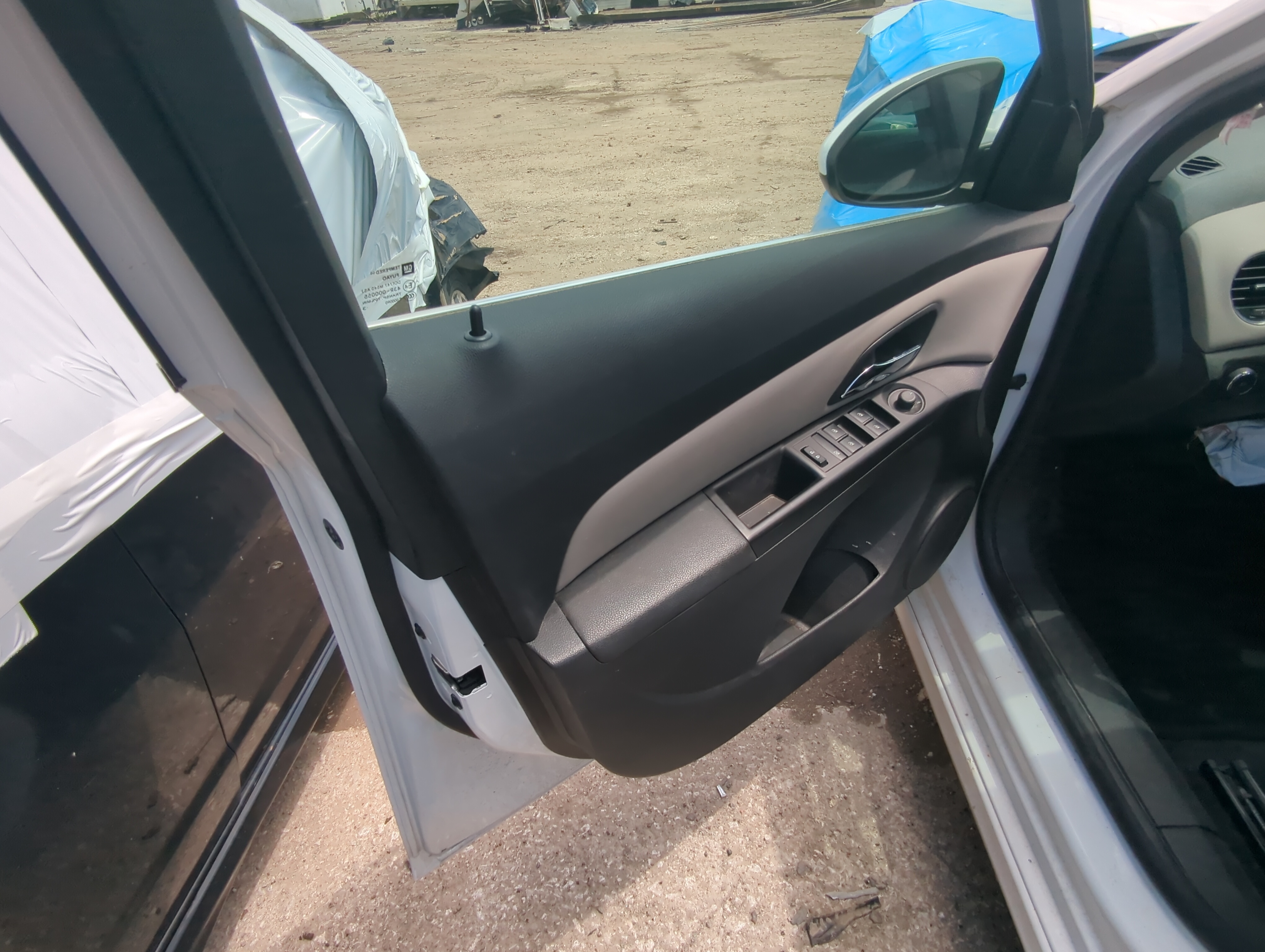 Picture of 2015 Chevrolet Cruze Front Left Driver Interior Door Panel Trim 923603