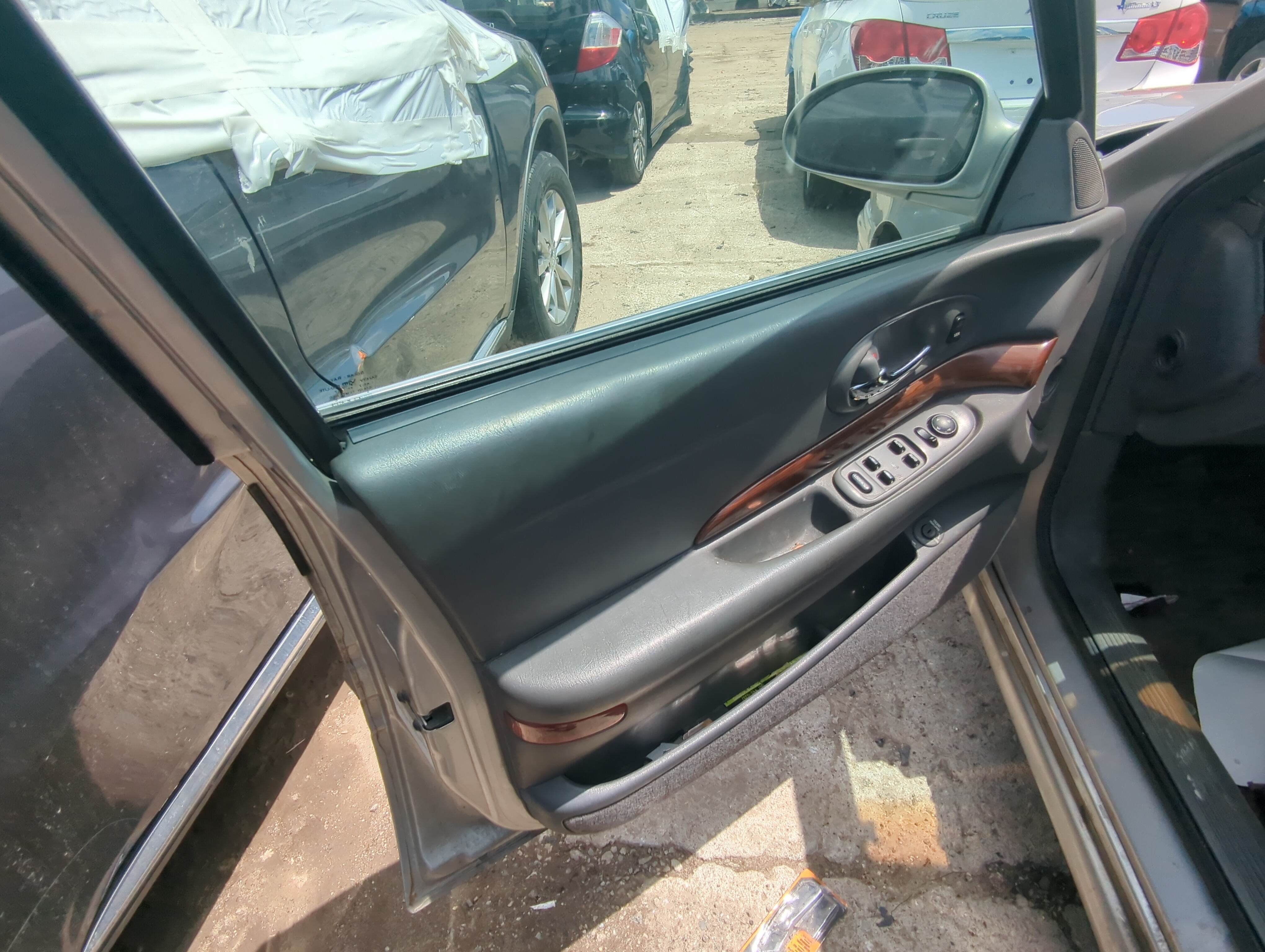Picture of 2005 Buick Lesabre Front Left Driver Interior Door Panel Trim 923775
