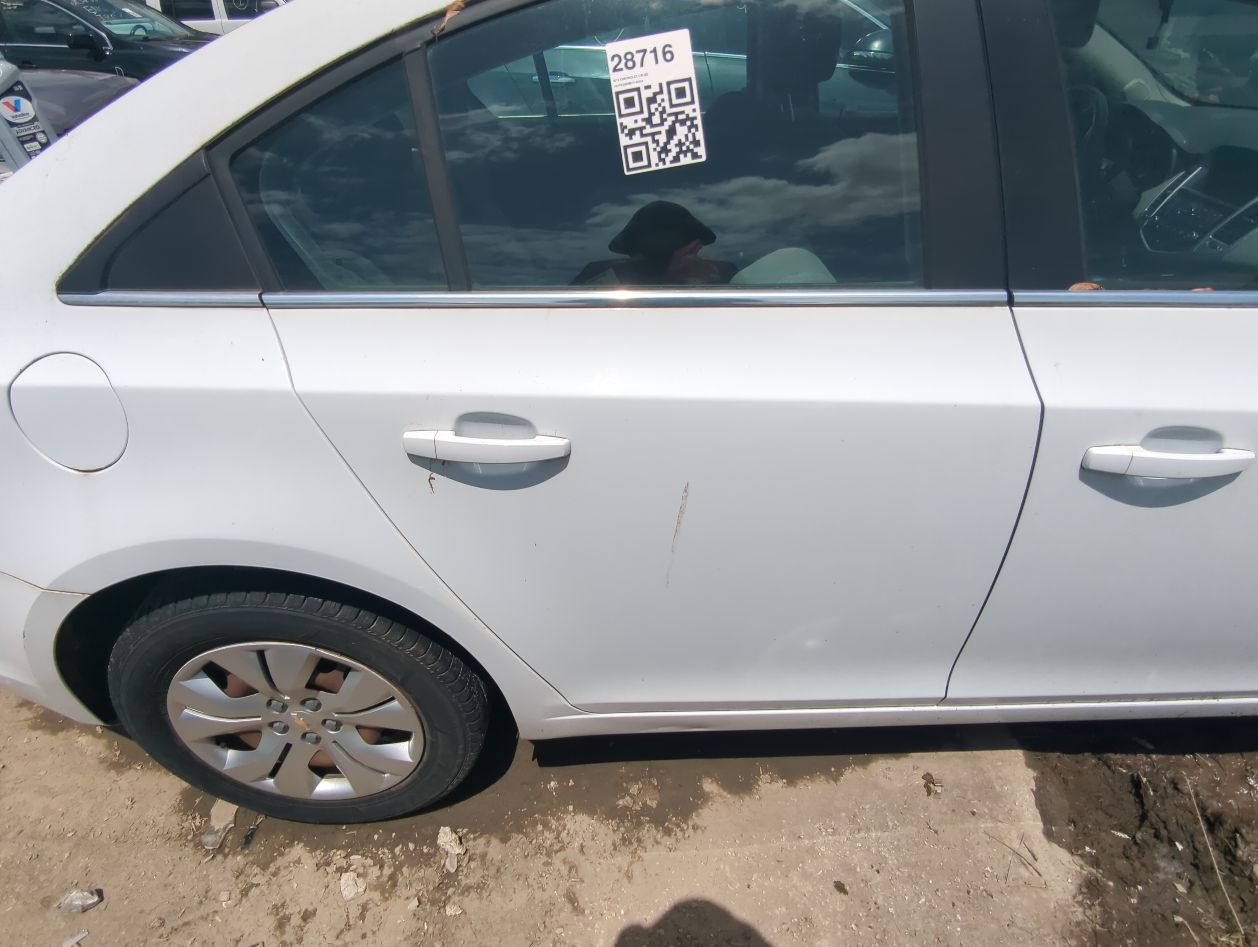2011-2012 Chevrolet Cruze Passenger Rear Door Oem 923977 - Oemusedautoparts1.com