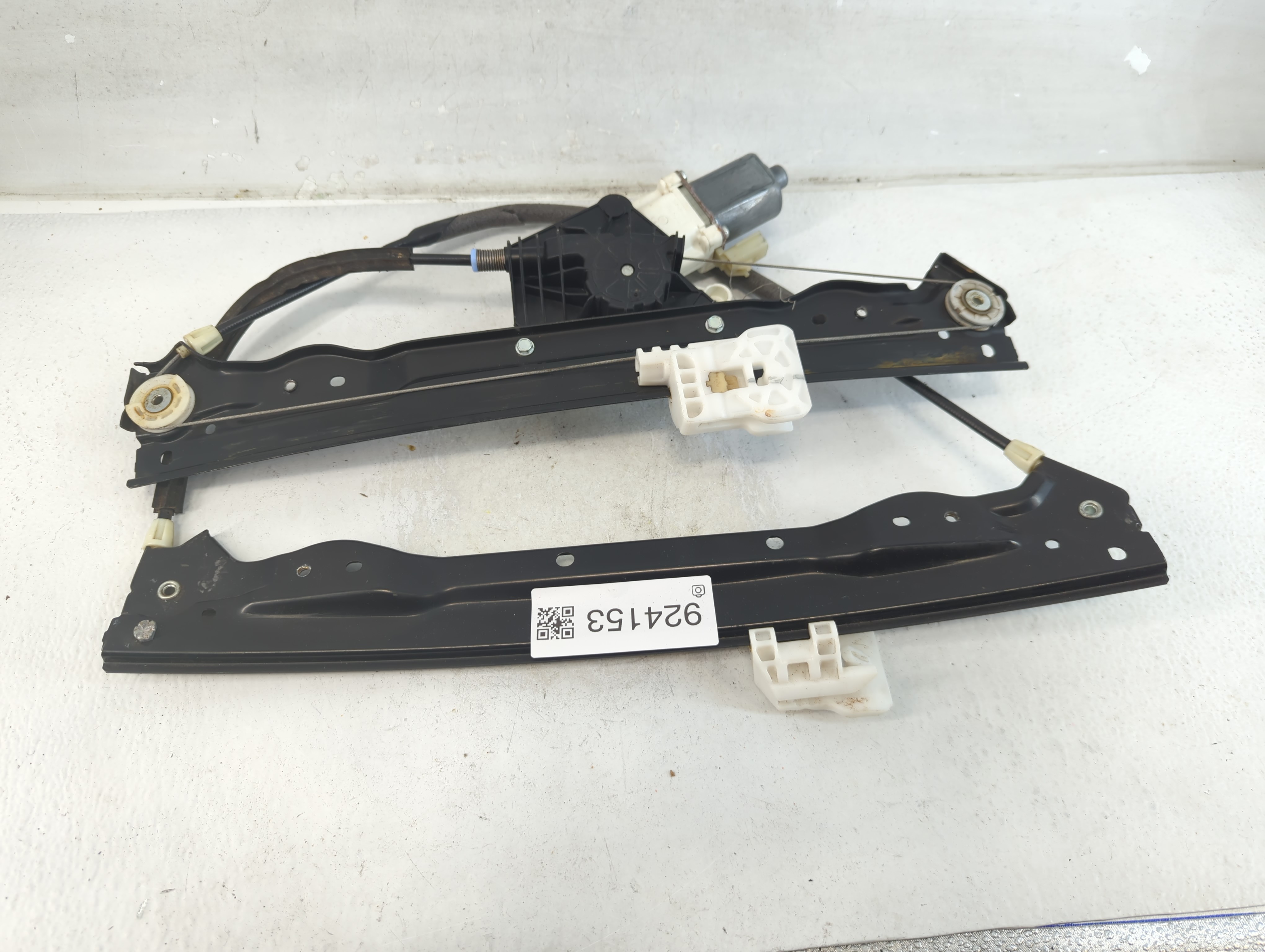 Picture of 2011-2014 Chrysler 200 Window Regulator Passenger Front 924153