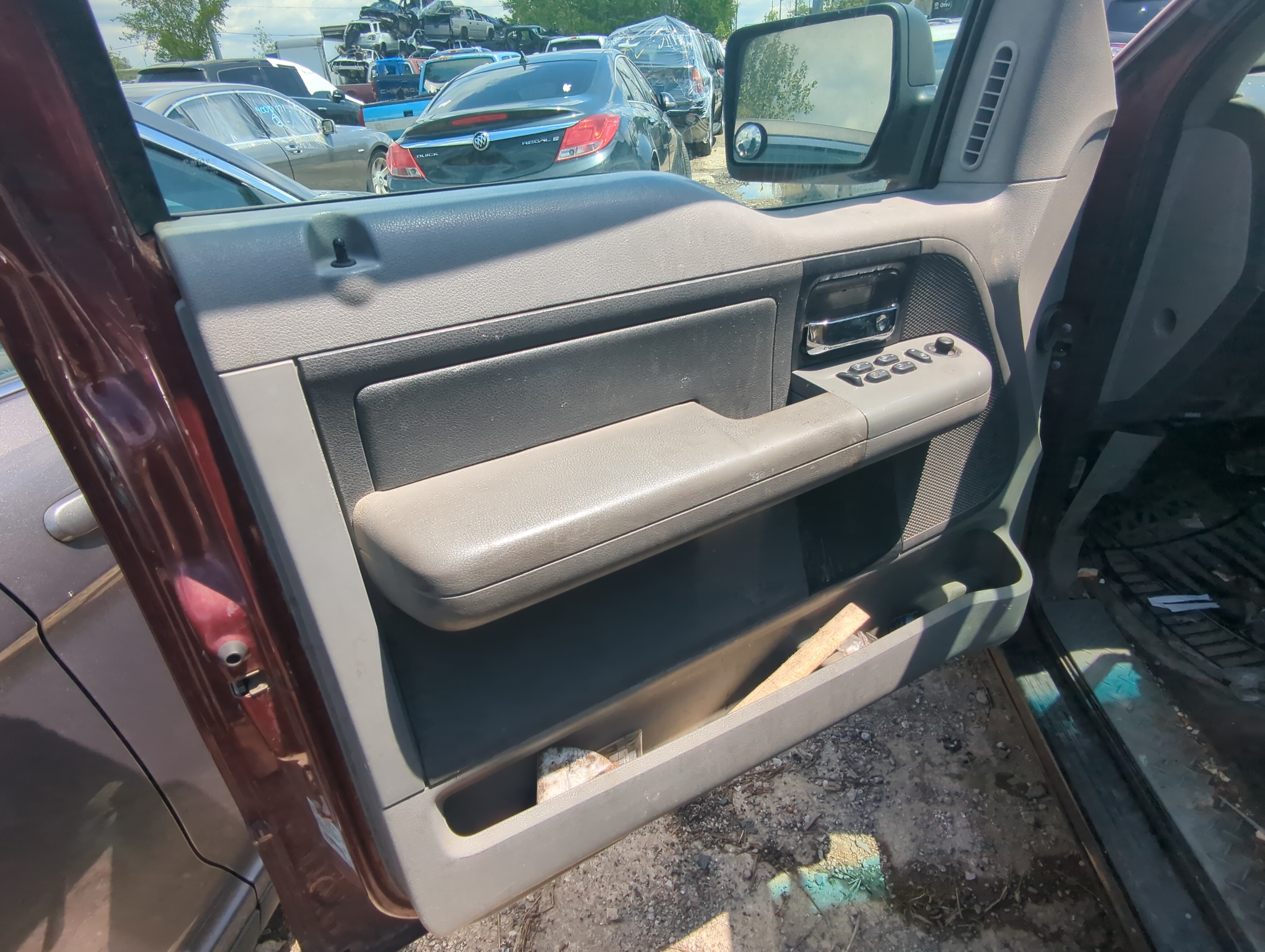 Picture of 2006 Ford F-150 Front Left Driver Interior Door Panel Trim 924258