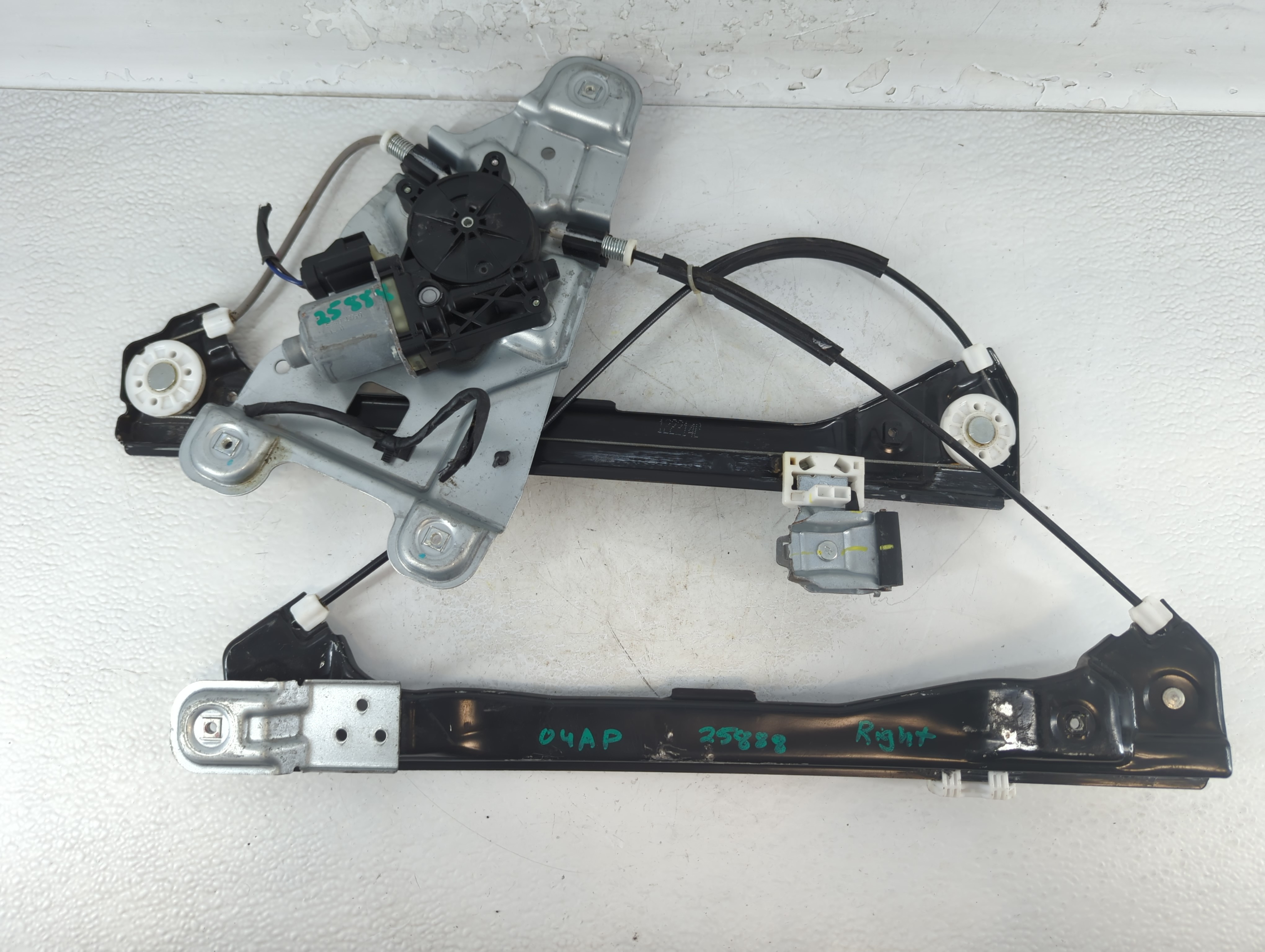 2011-2016 Chevrolet Cruze Driver Front Left Power Window Motor 924323 - Oemusedautoparts1.com