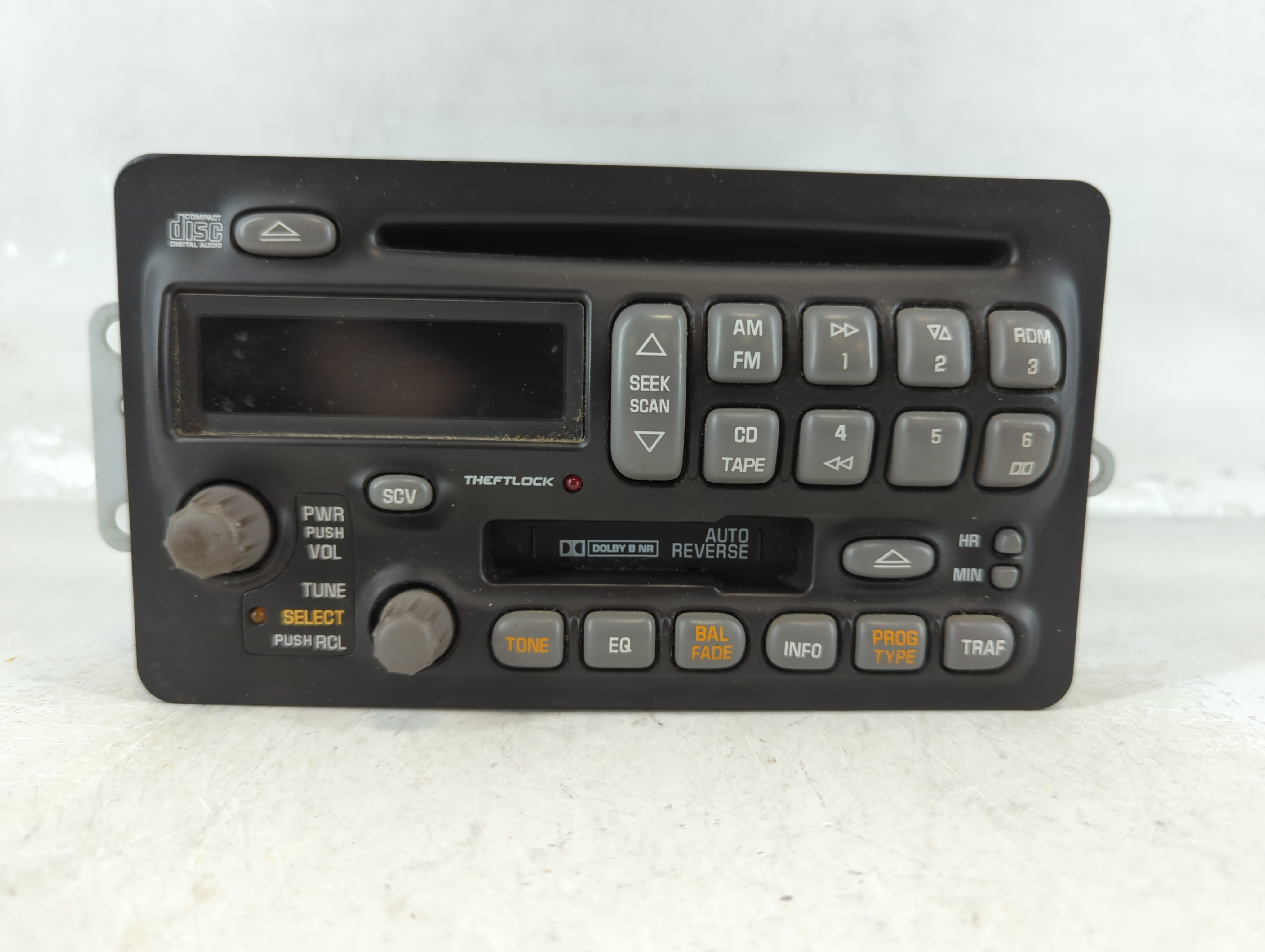 Picture of 2000-2005 Pontiac Montana Am Fm Cd Player Radio Receiver 924489