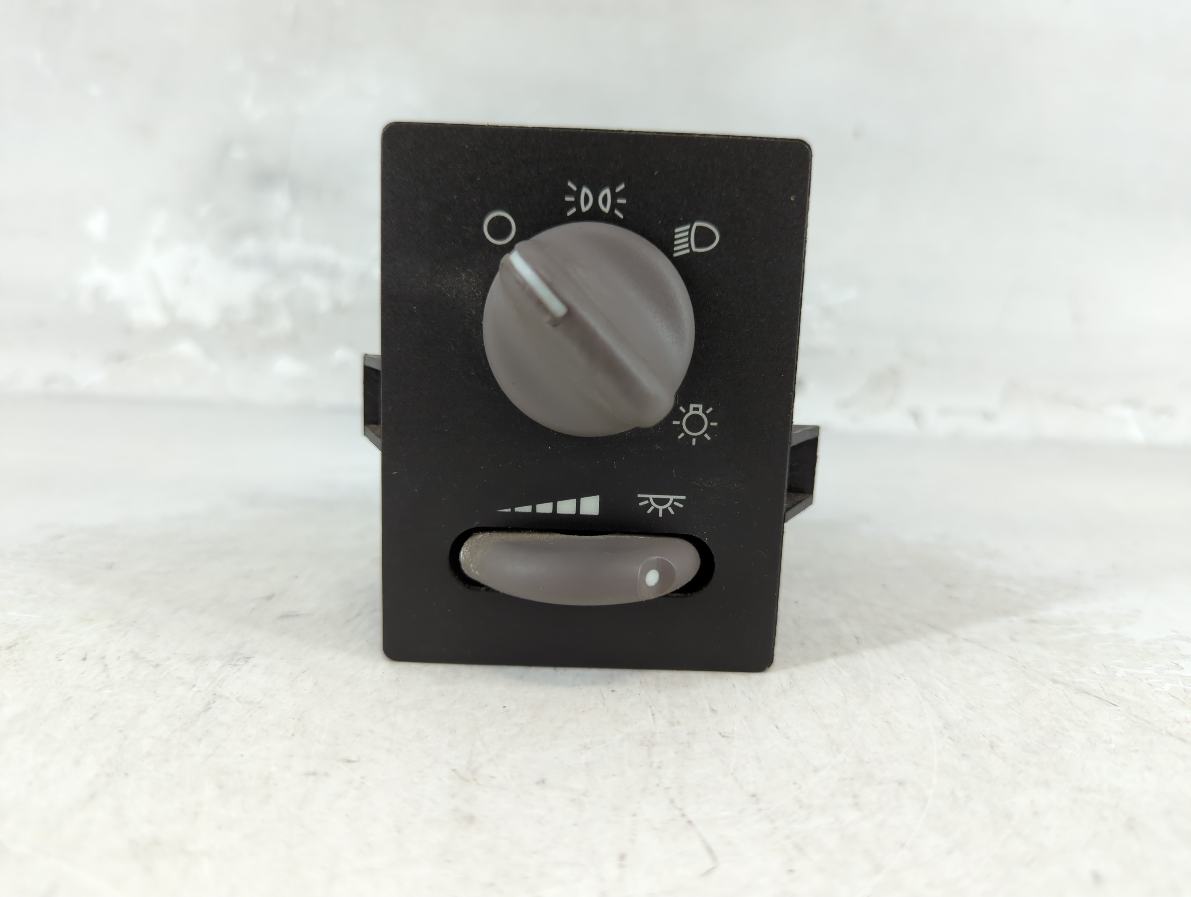 2001 Pontiac Montana Headlight Head Light Switch Lamp Control 924493 - Oemusedautoparts1.com
