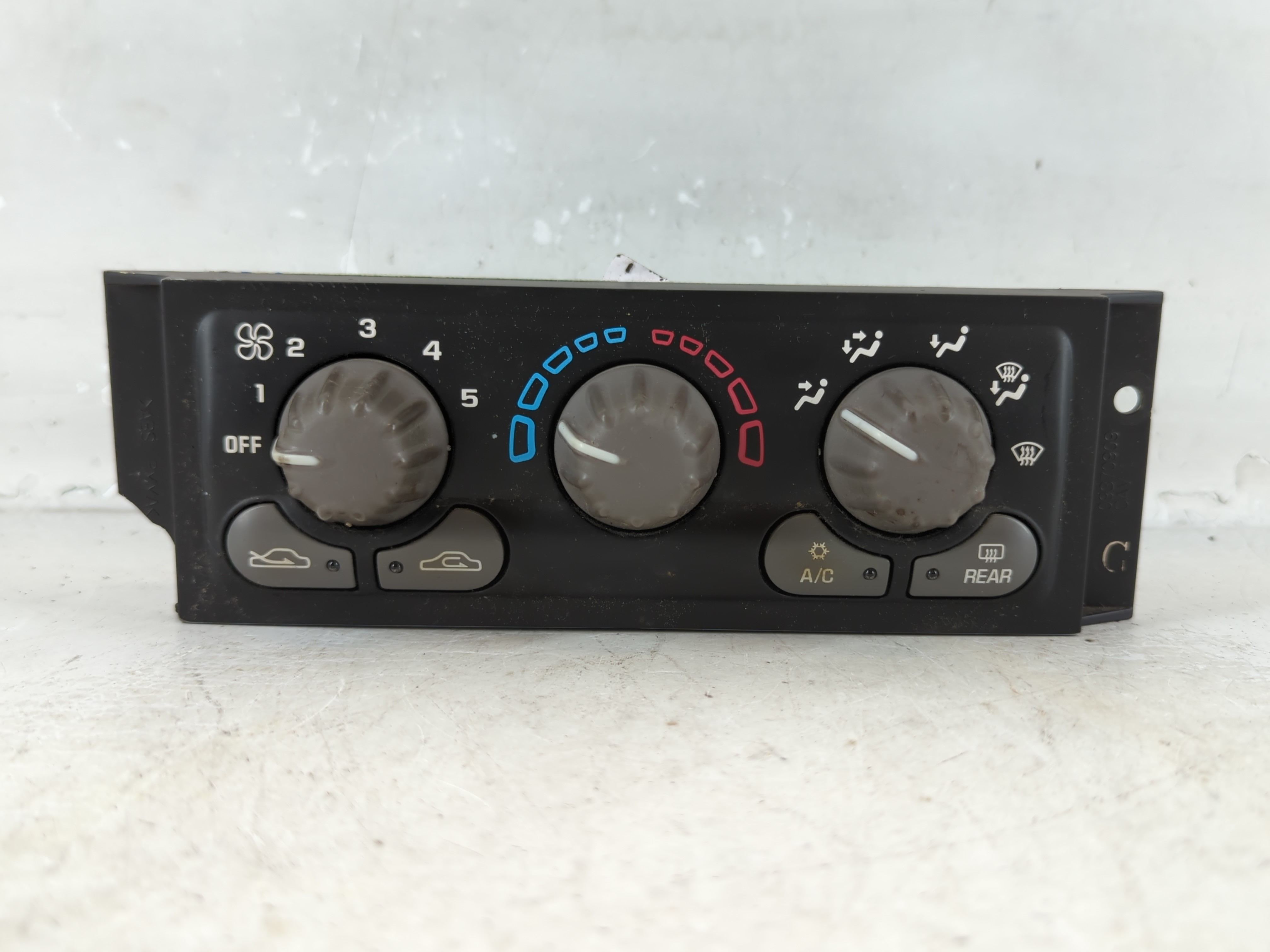 Picture of 2001-2005 Pontiac Montana Ac Heater Climate Control 924530