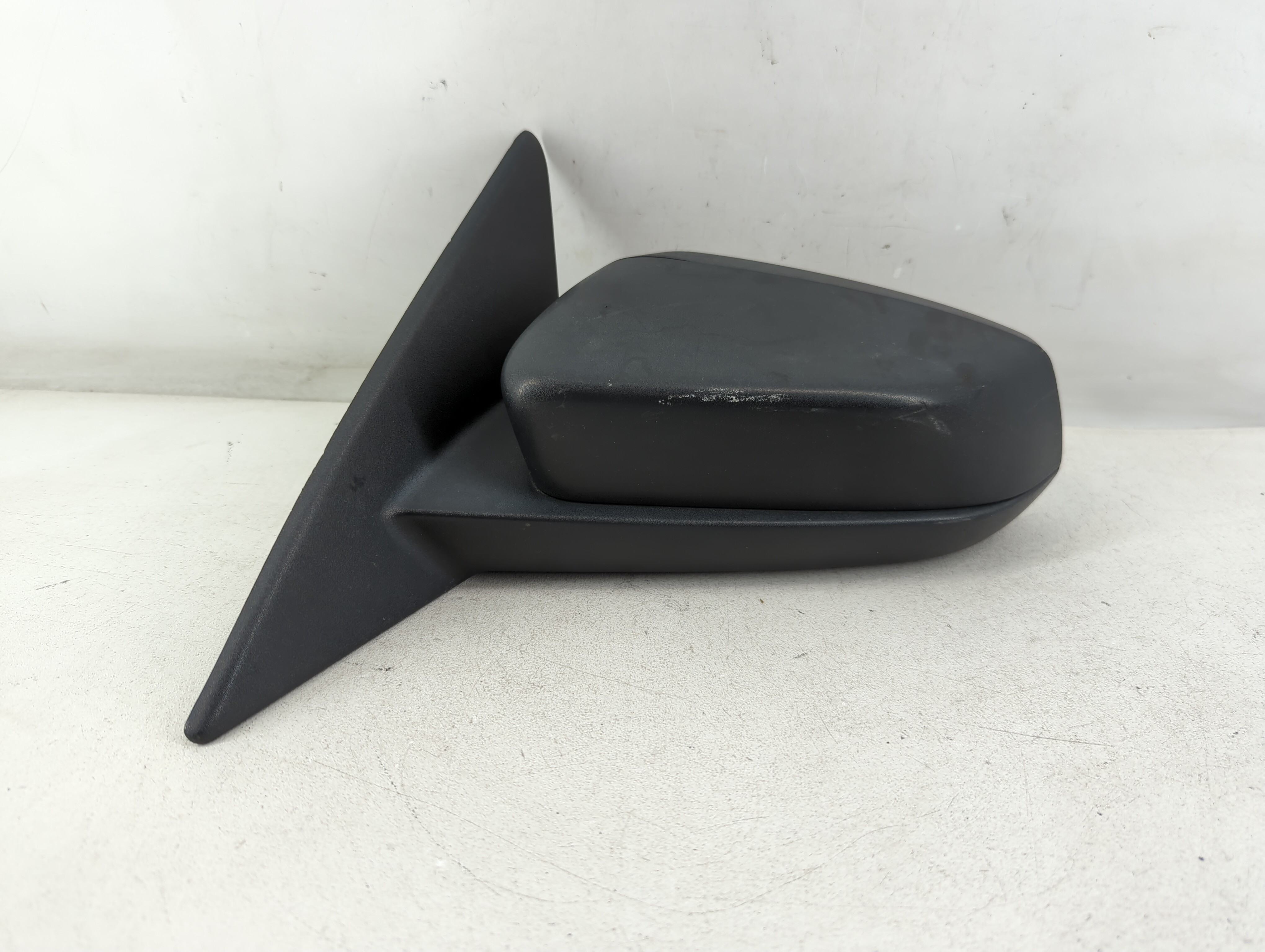 2010-2010 Ford Mustang Driver Left Side View Power Door Mirror Black 924657 - Oemusedautoparts1.com
