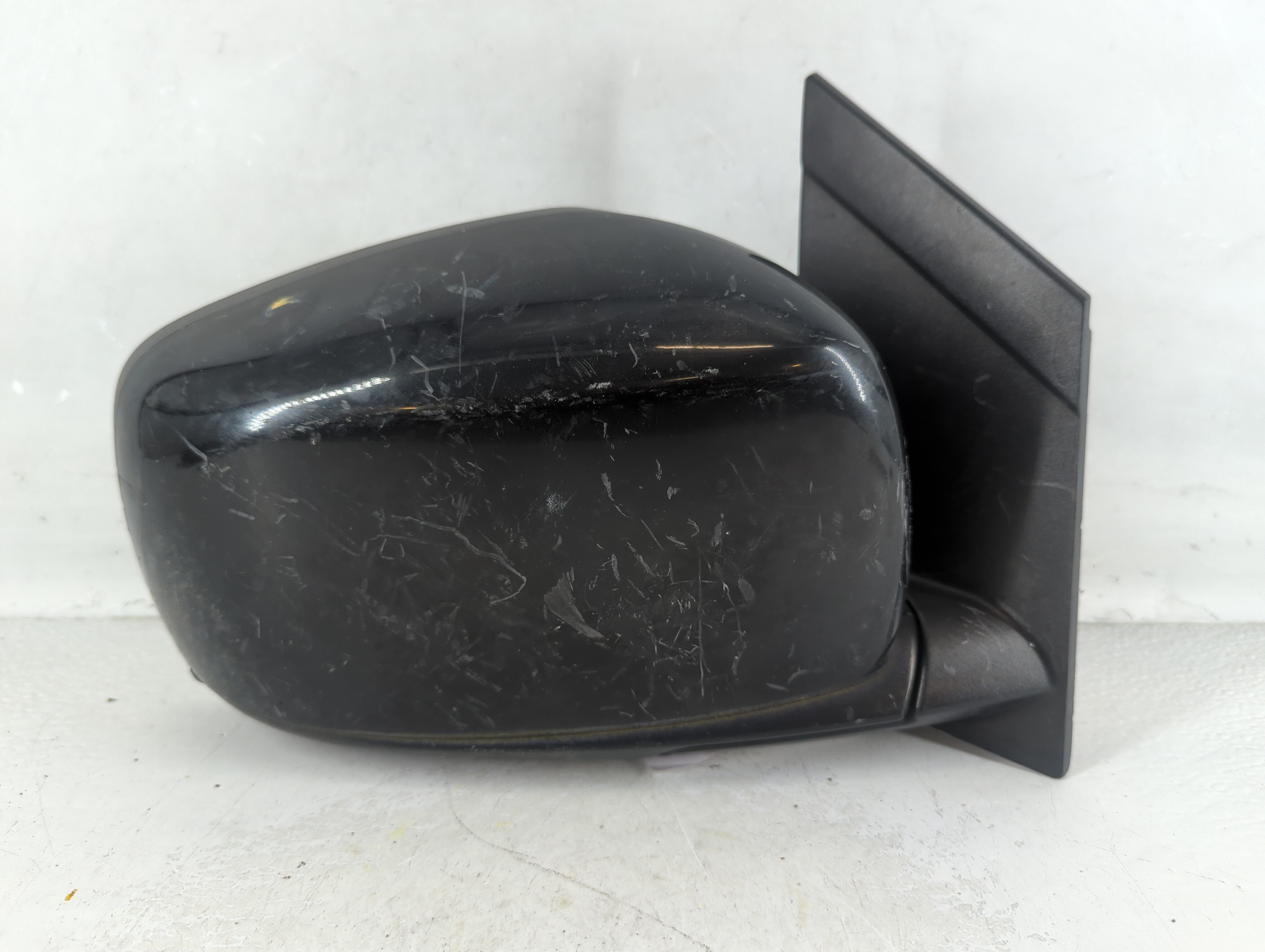 2008 Chrysler Town & Country Passenger Right Side View Power Door Mirror 924667 - Oemusedautoparts1.com