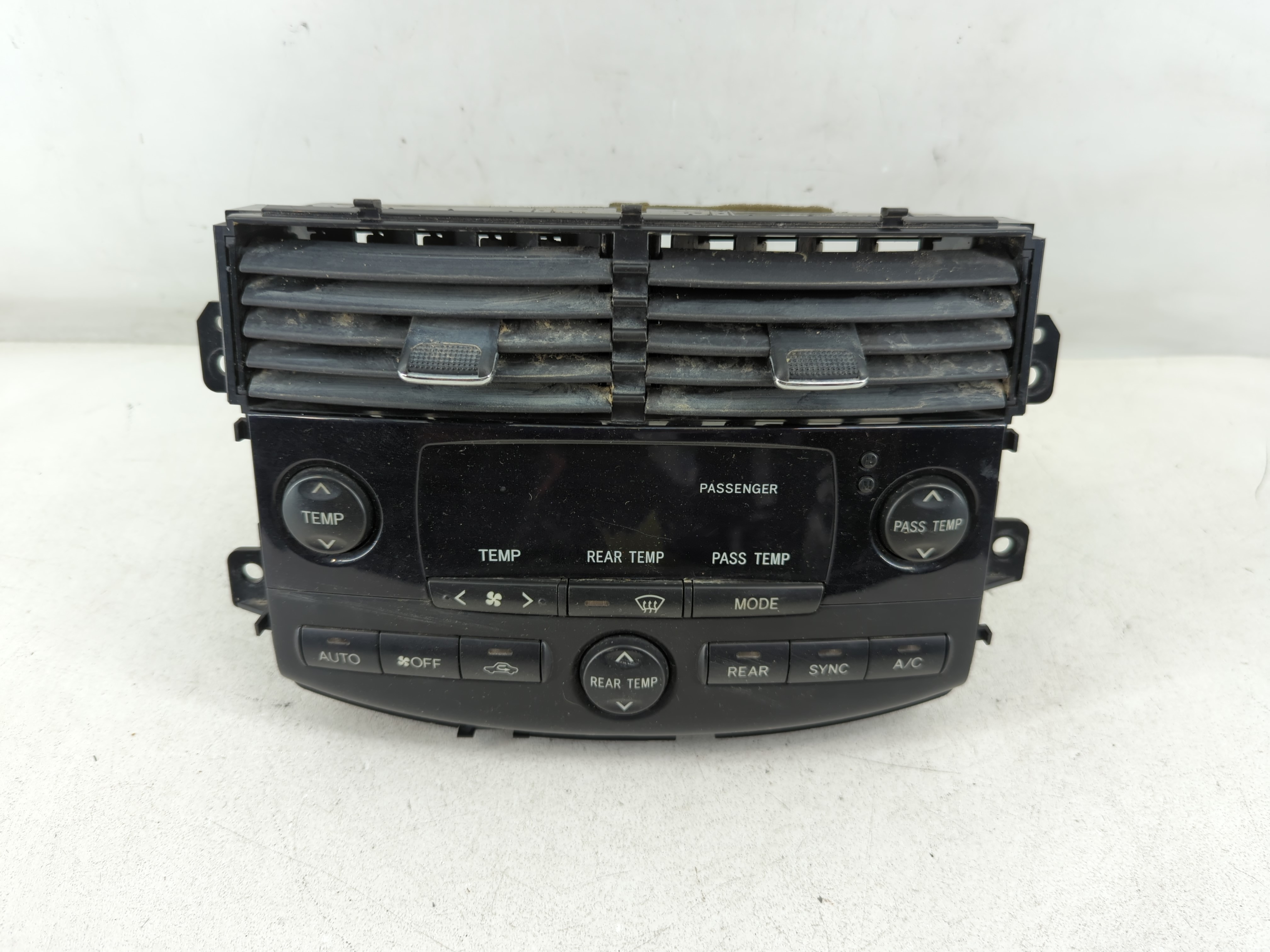 2004-2005 Toyota Sienna Ac Heater Climate Control Mx237000-0834 924668 - Oemusedautoparts1.com