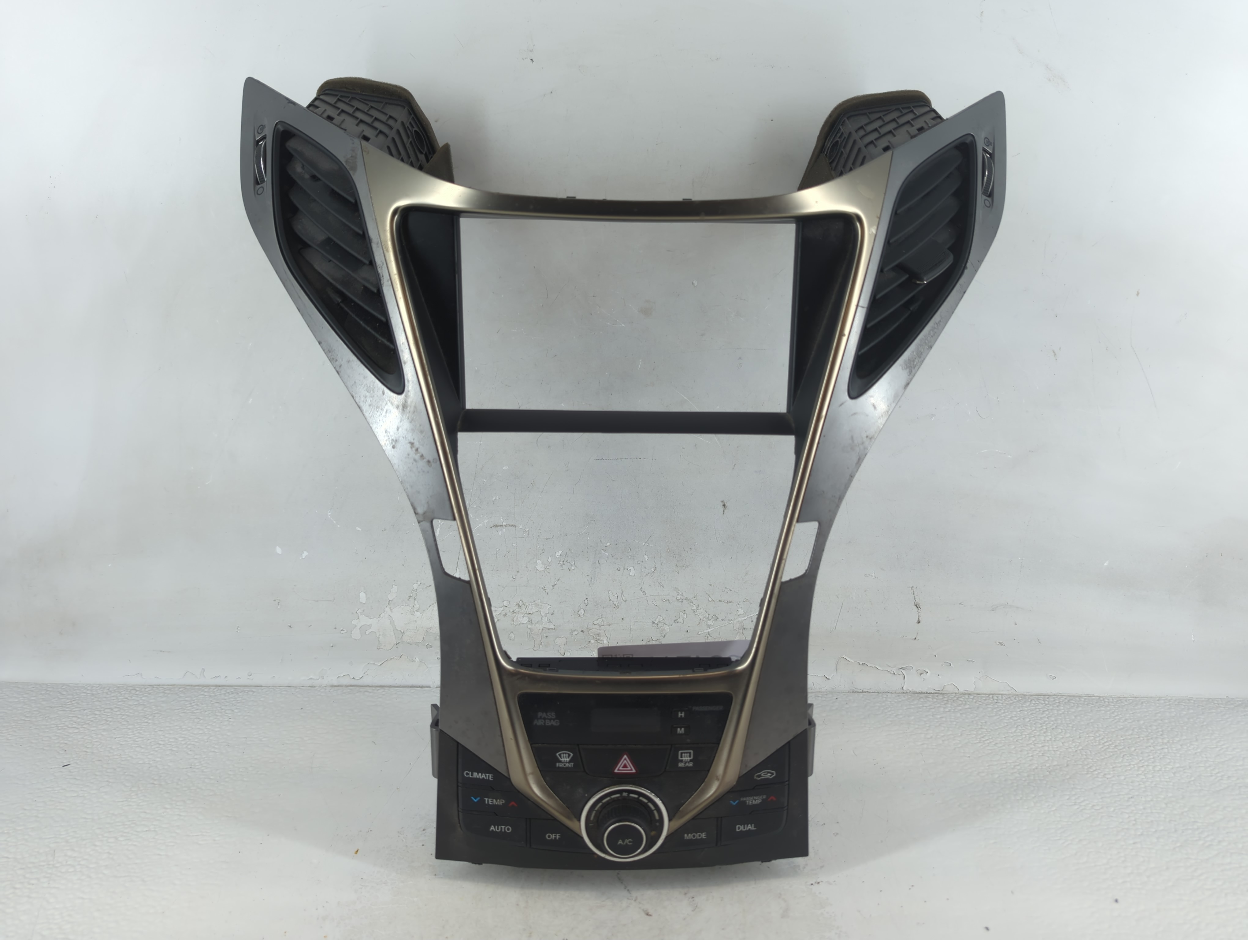 2014-2014 Hyundai Azera Ac Heater Climate Control 97250-3v840 924719 - Oemusedautoparts1.com