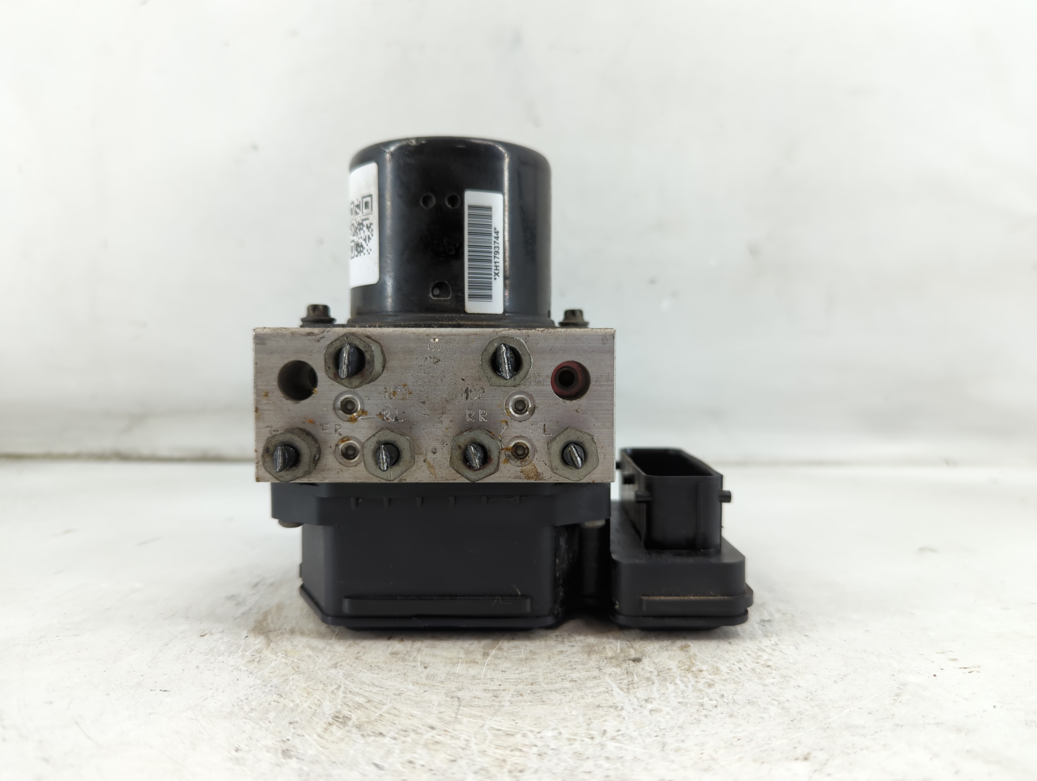 2013-2016 Chevrolet Malibu Abs Pump Control Module 924722 - Oemusedautoparts1.com